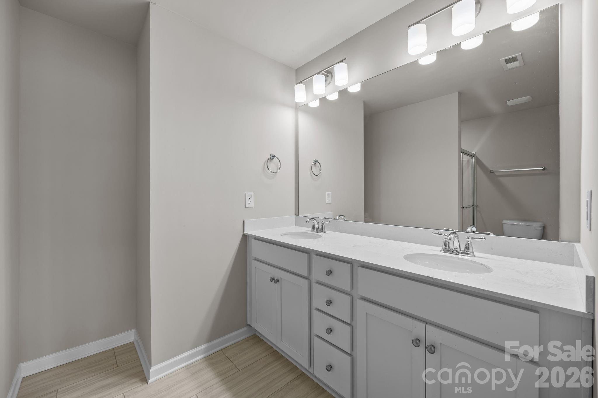 8105 Alderton Lane Property Photo 15
