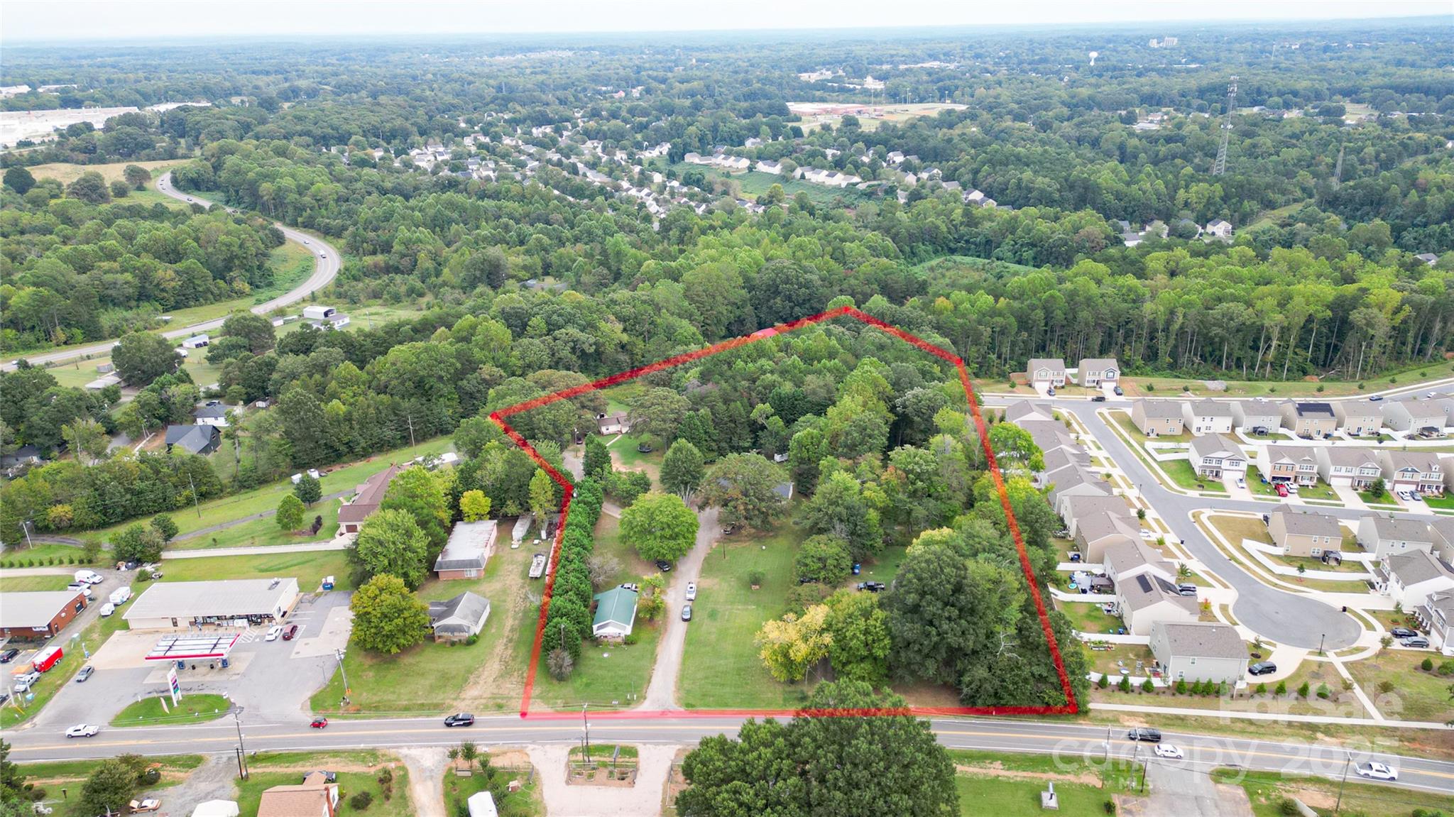 2209 Charlotte Highway Property Photo 1