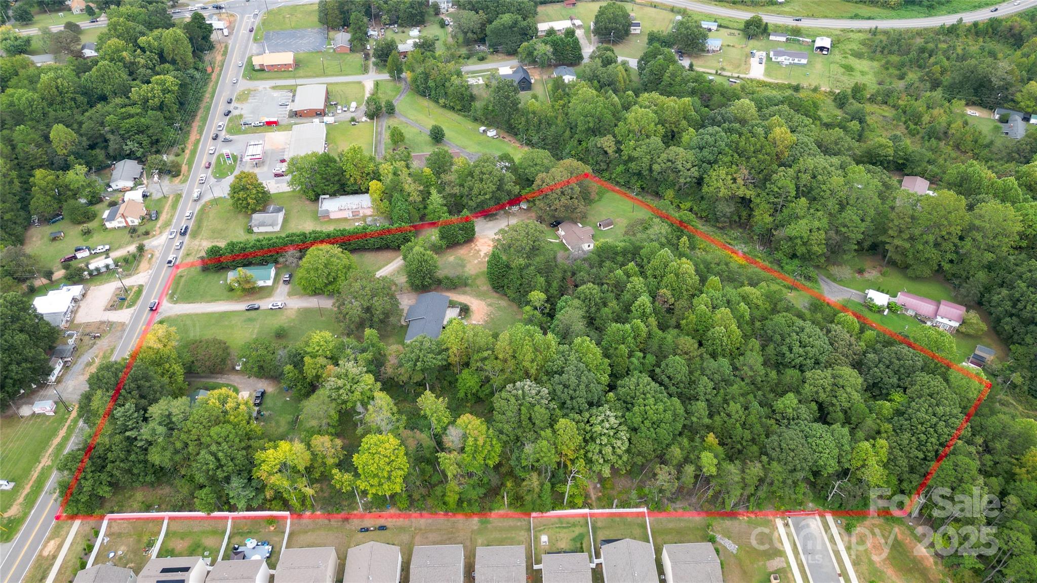 2209 Charlotte Highway Property Photo 3