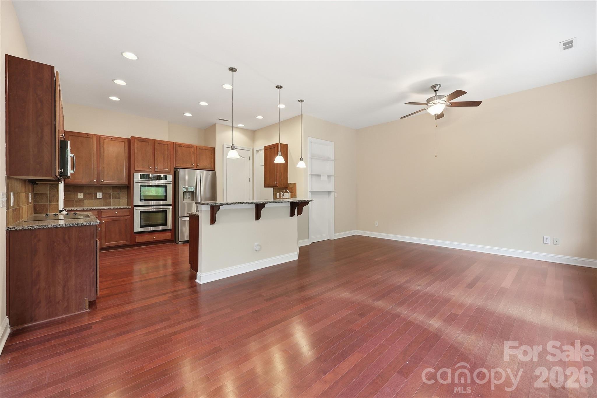 878 Treasure Court Property Photo 13