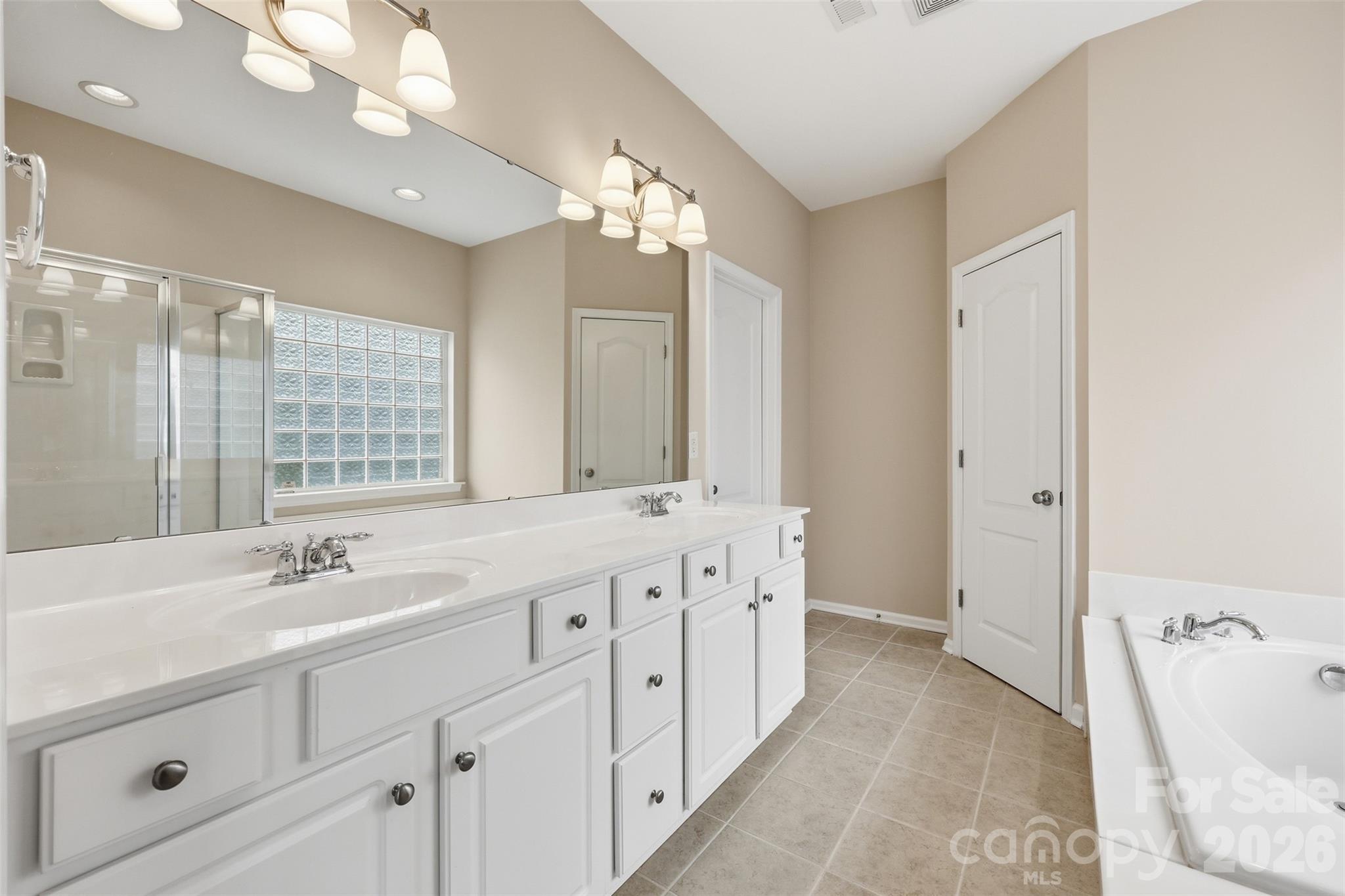 878 Treasure Court Property Photo 24