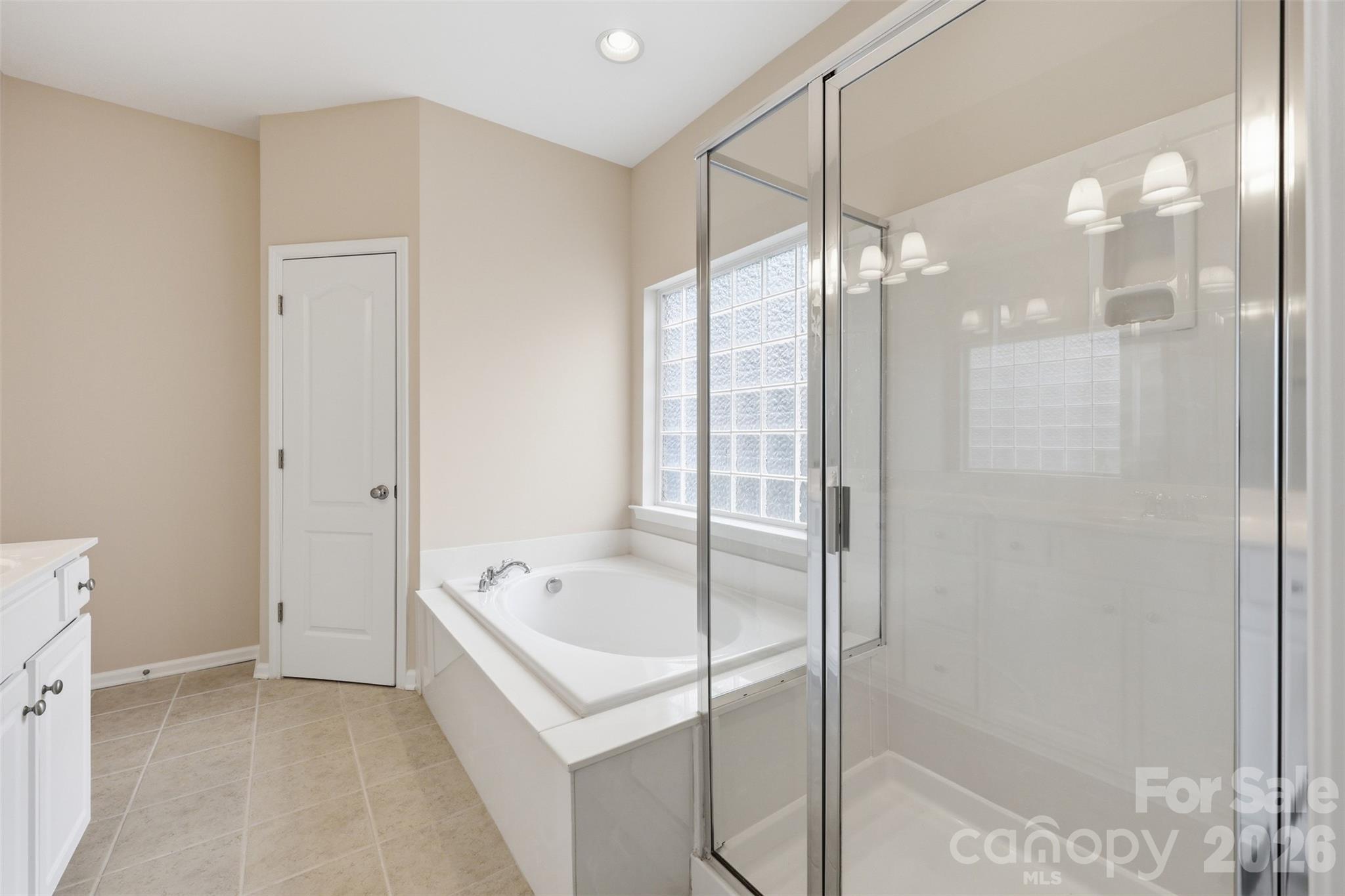 878 Treasure Court Property Photo 25