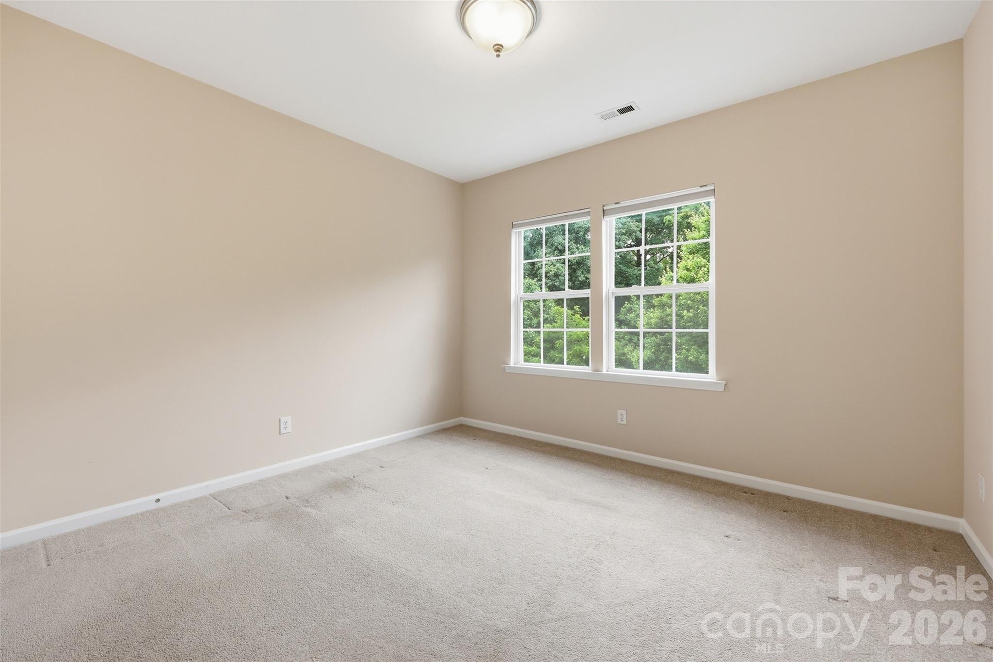 878 Treasure Court Property Photo 27