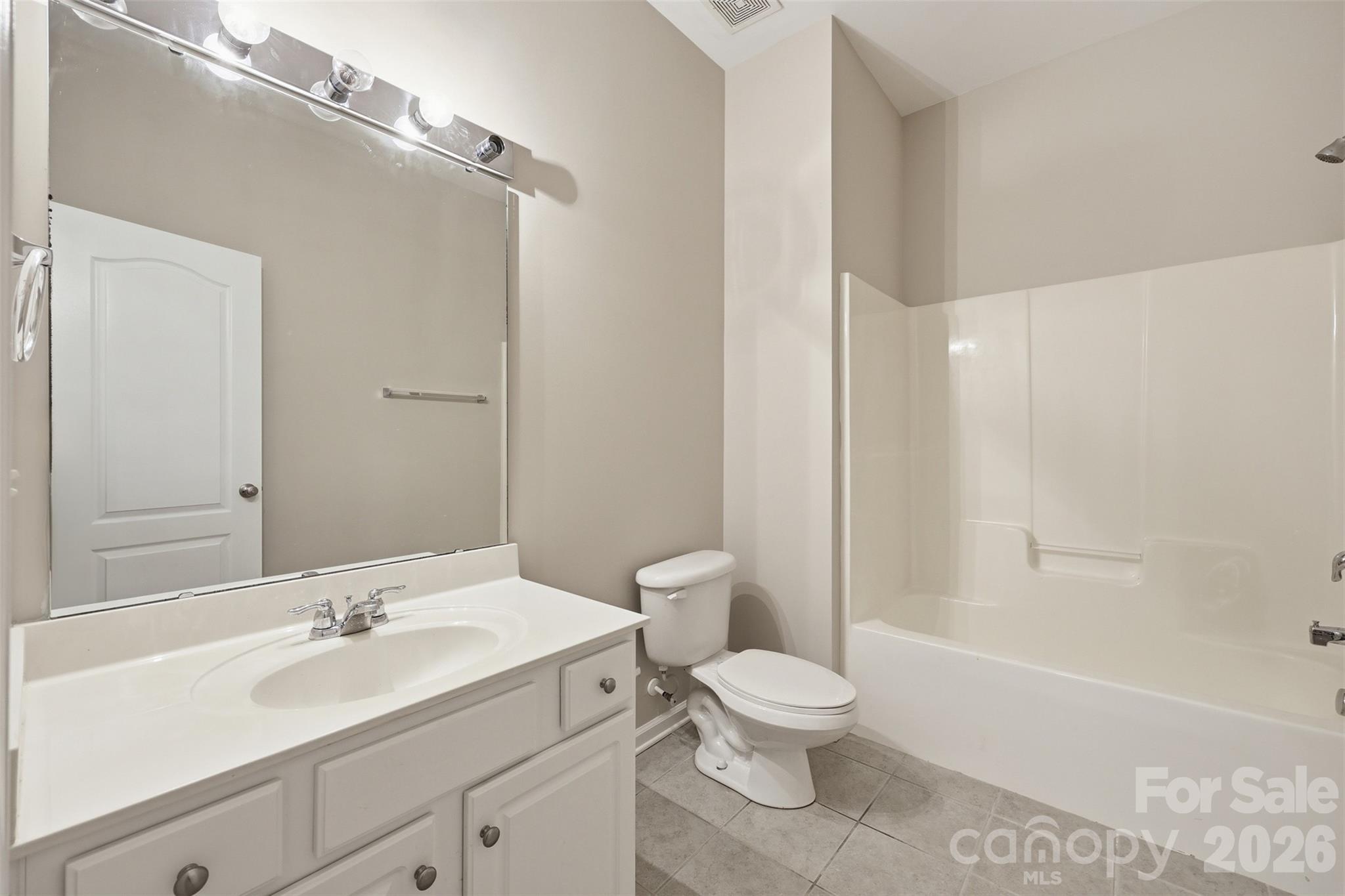 878 Treasure Court Property Photo 33