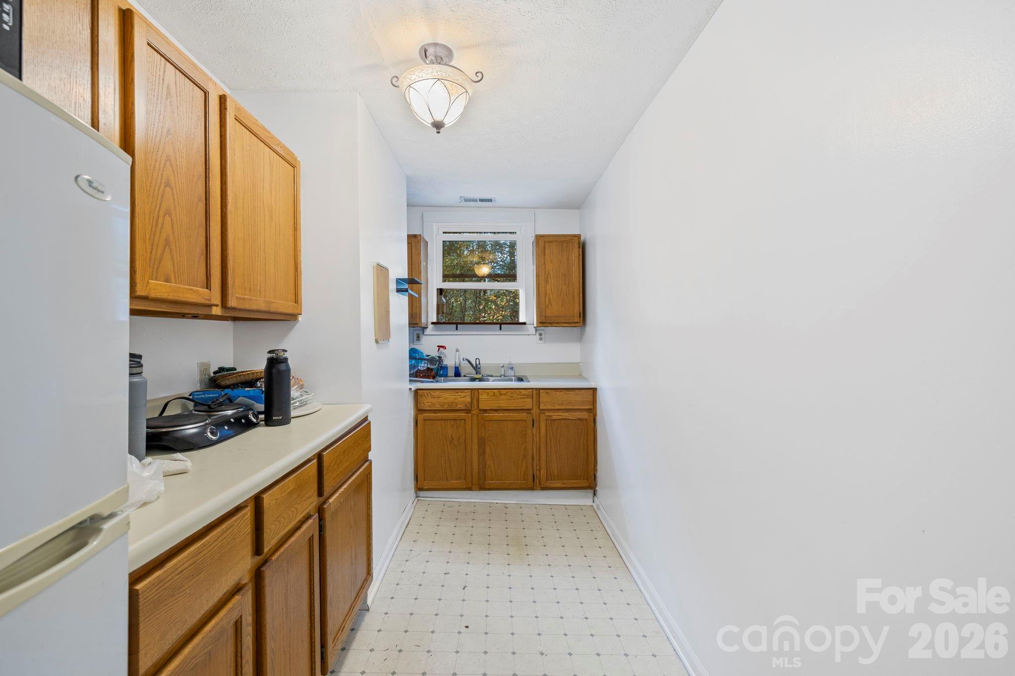 1196 N Country Club Road Property Photo 38