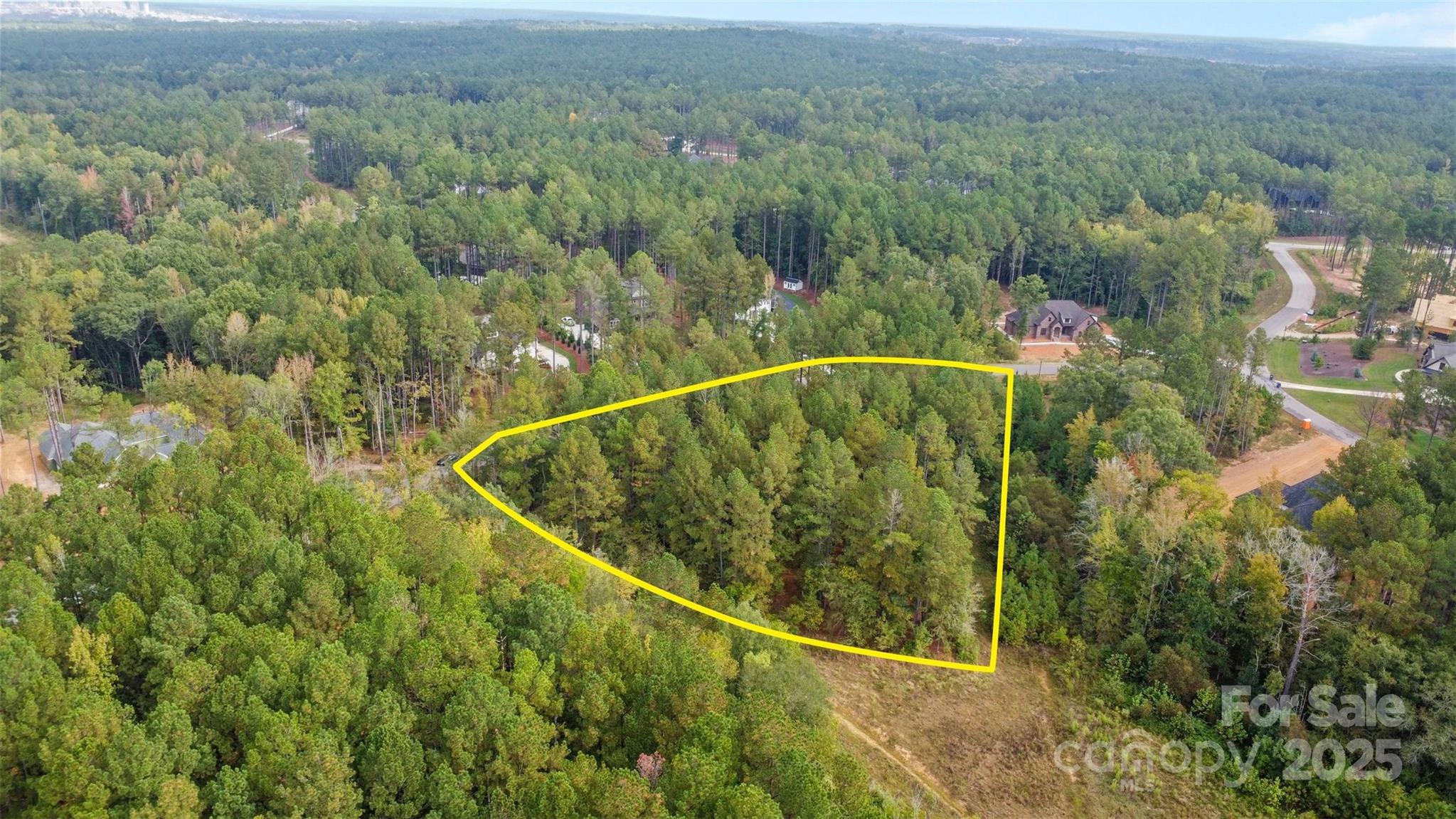 8090 Gulf Creek Road Property Photo 1