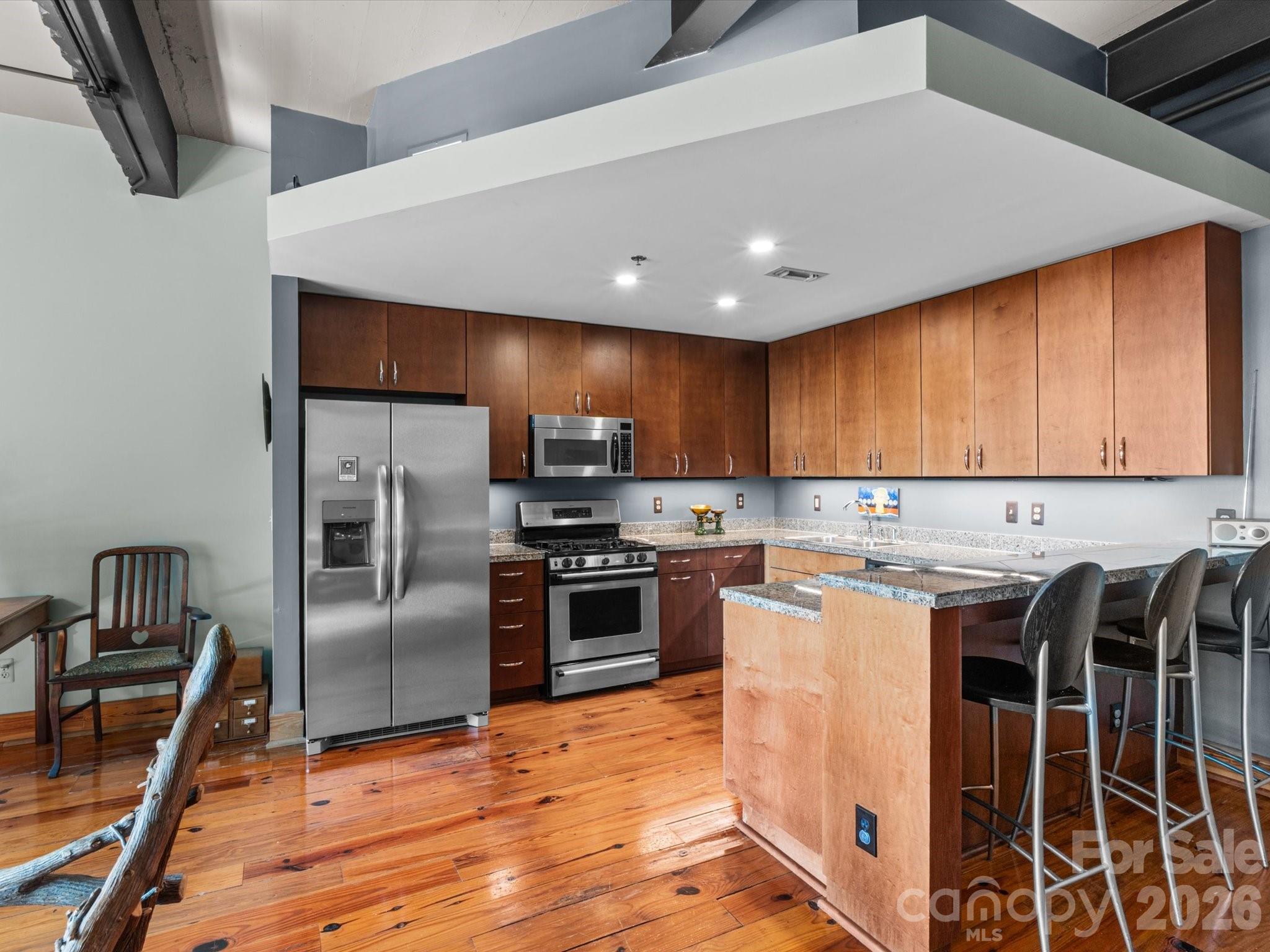100 Coxe Avenue 306 Property Photo 19