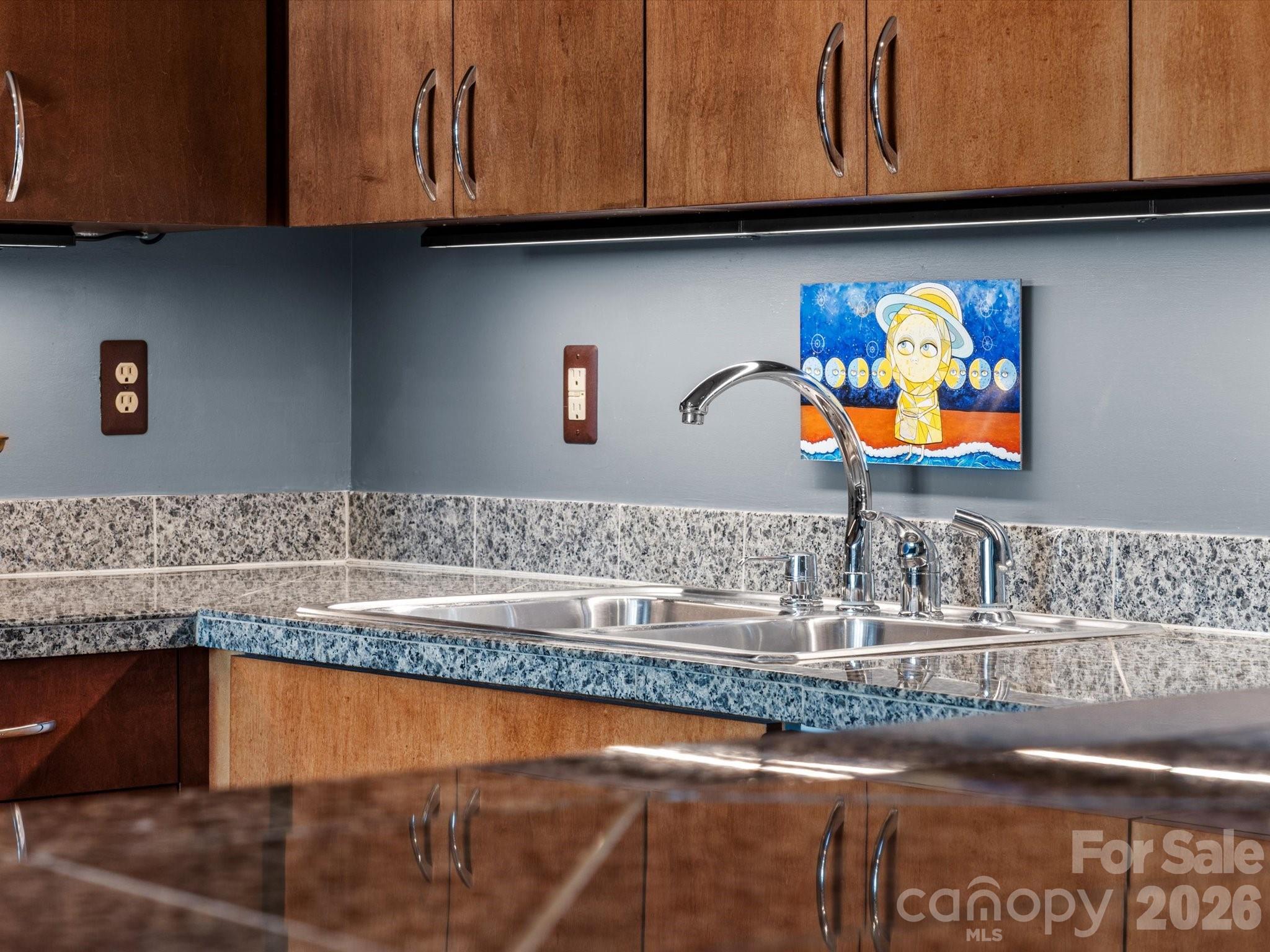 100 Coxe Avenue 306 Property Photo 24