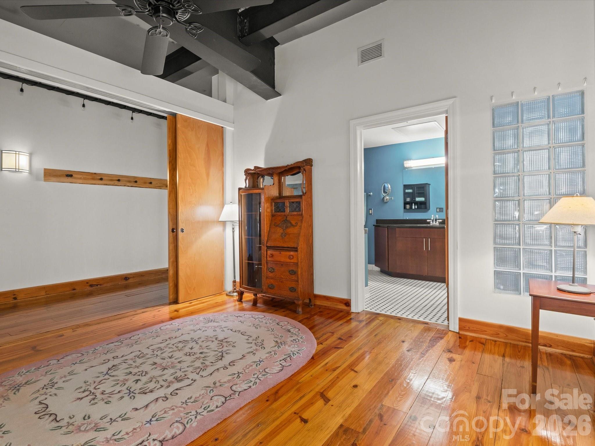 100 Coxe Avenue 306 Property Photo 27