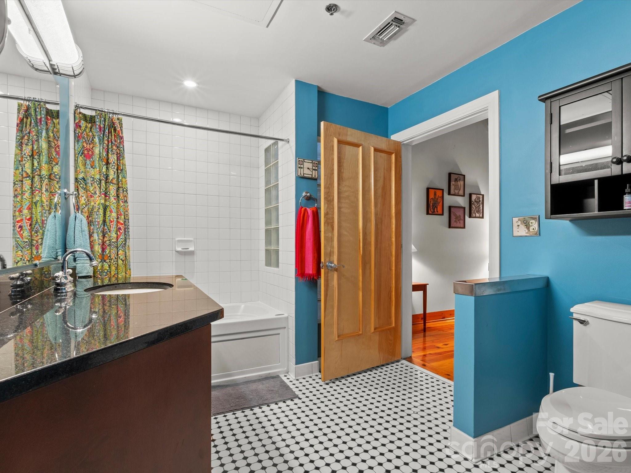 100 Coxe Avenue 306 Property Photo 30