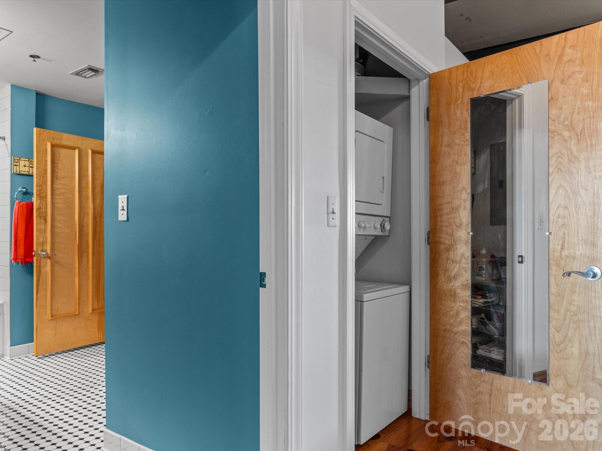 100 Coxe Avenue 306 Property Photo 33