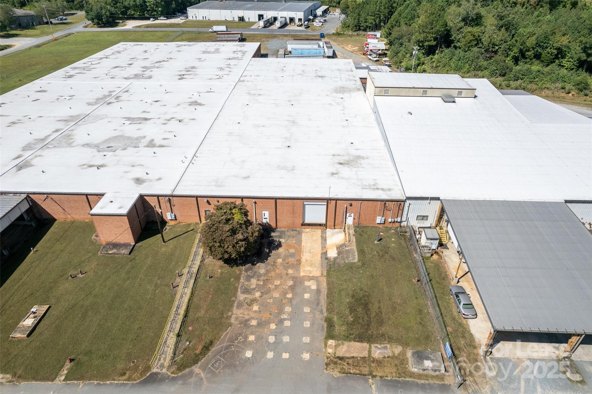 2026 Kingsley Drive 3 Property Photo 1