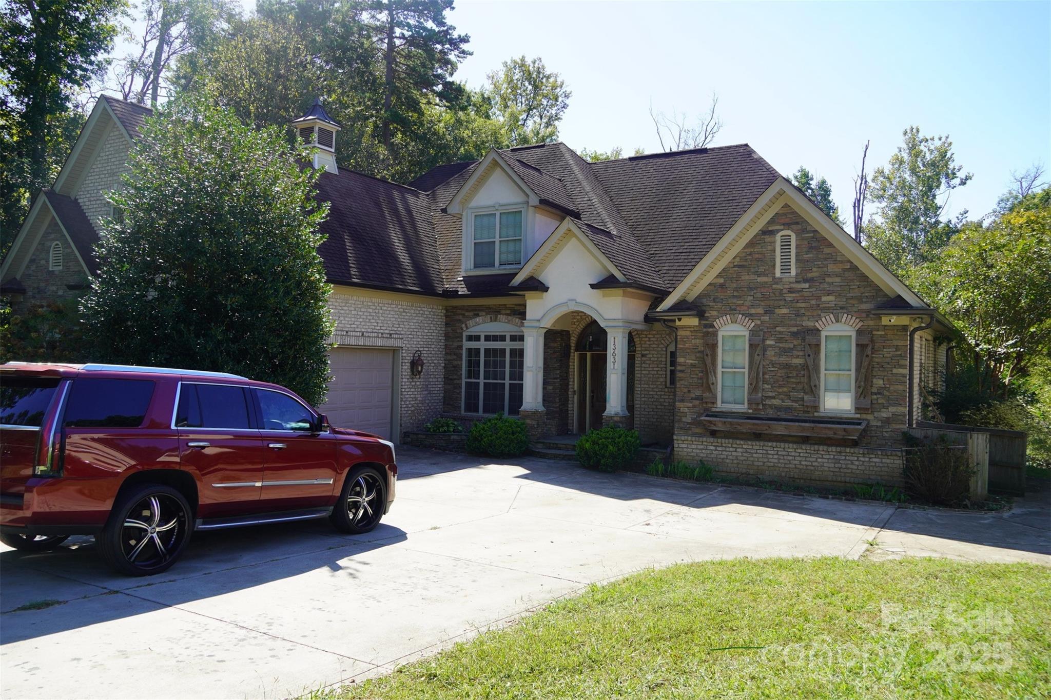 13631 William Stowe Drive Property Photo 2