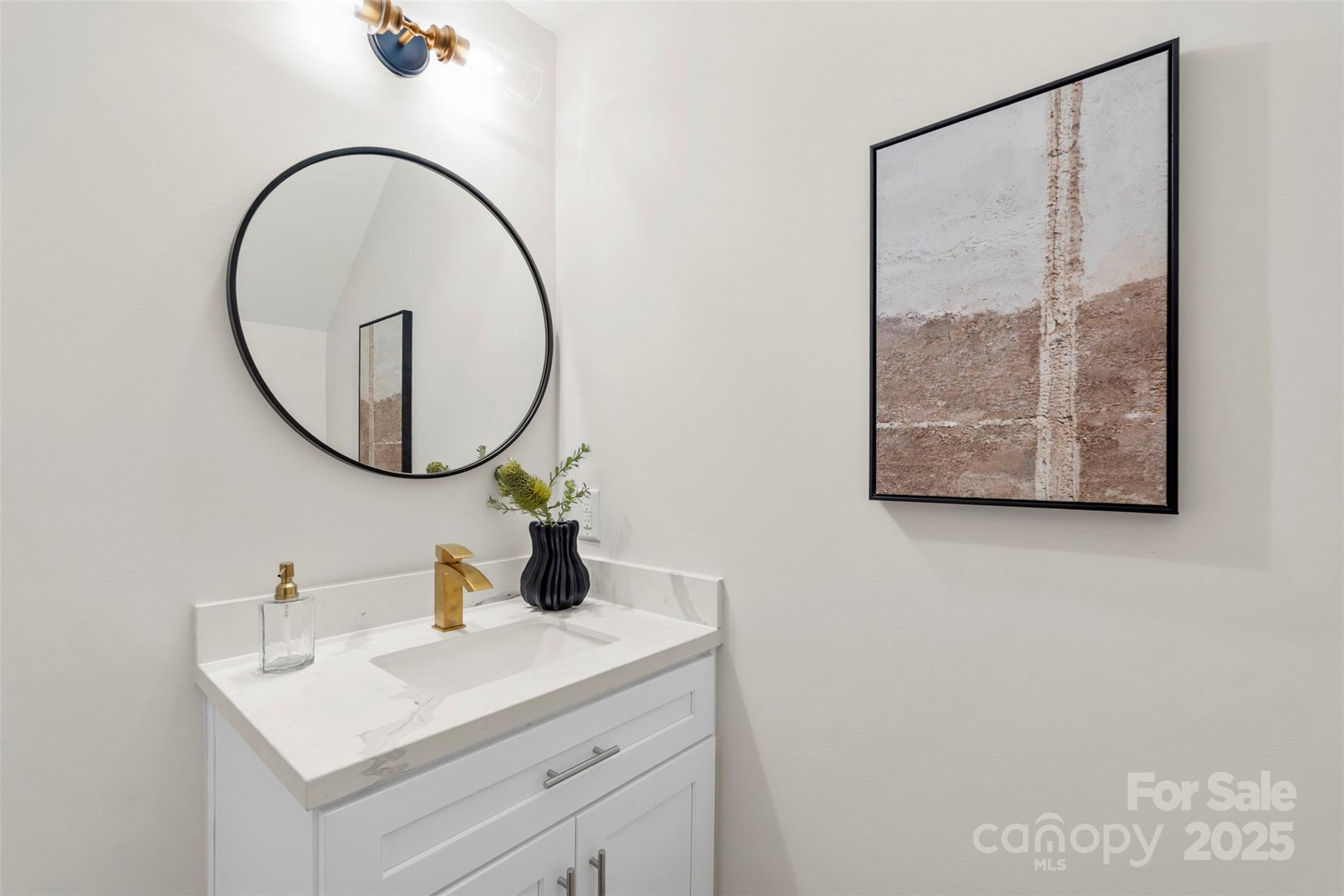 1120 Wonder Way Property Photo 9