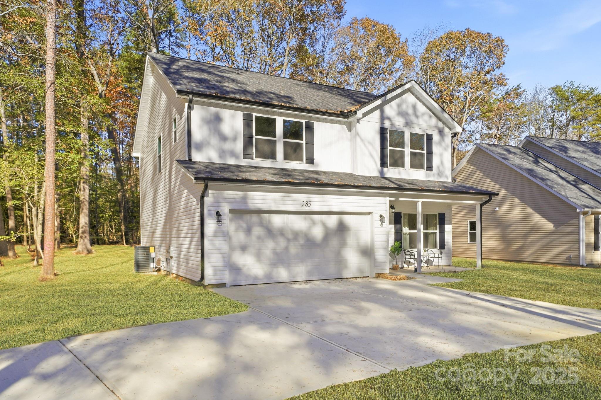 285 Mainsail Road Property Photo 2