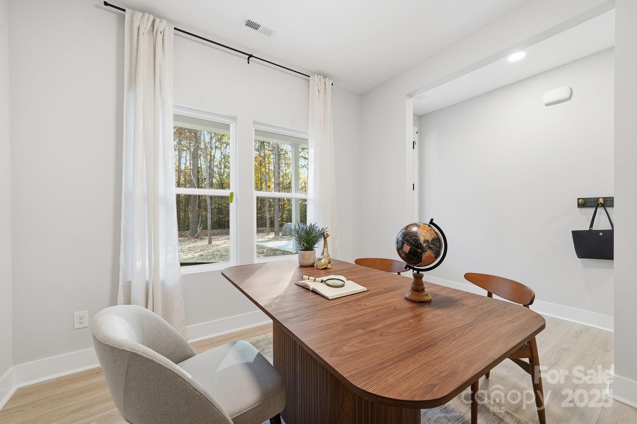 285 Mainsail Road Property Photo 7