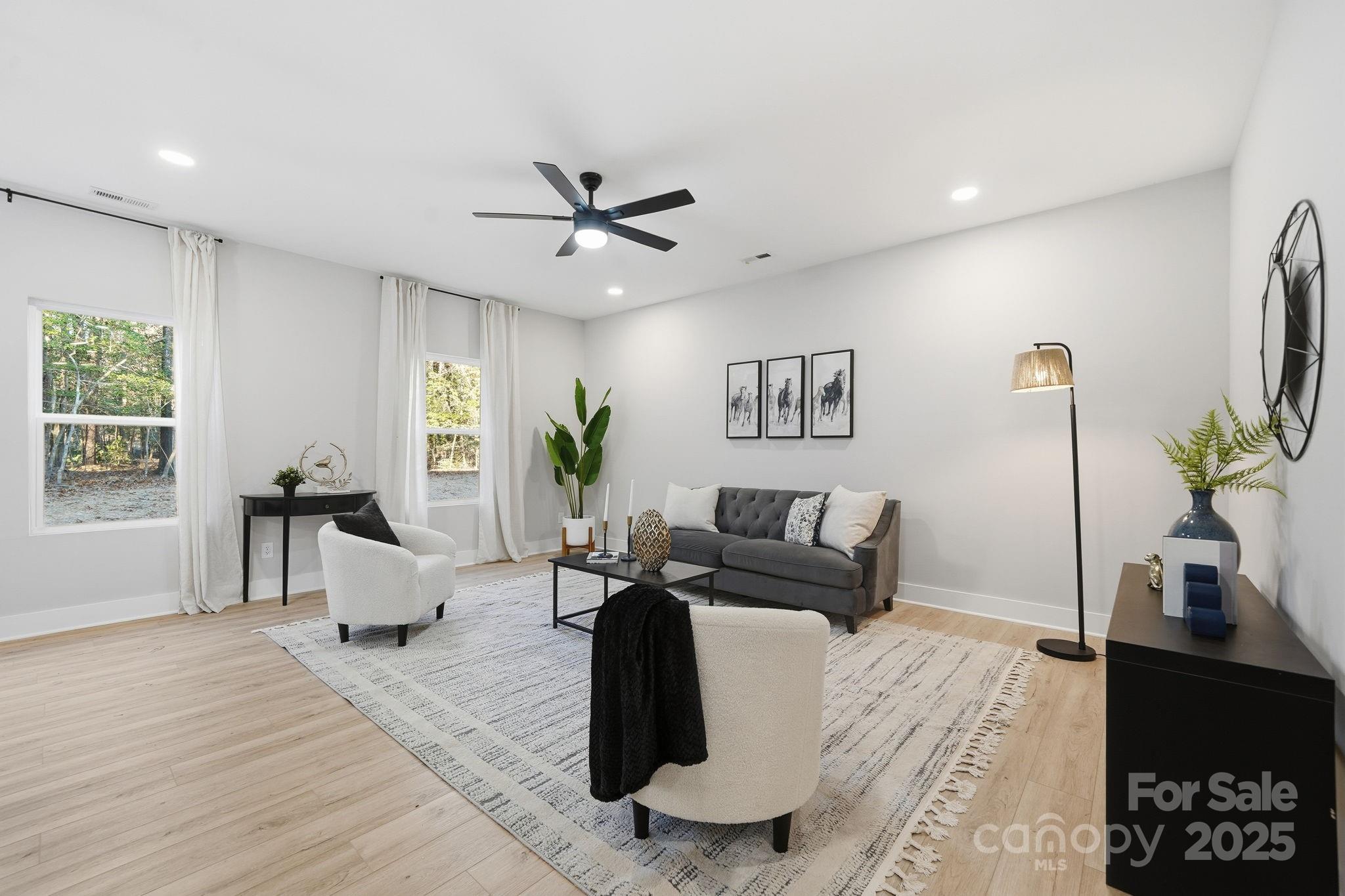 285 Mainsail Road Property Photo 10