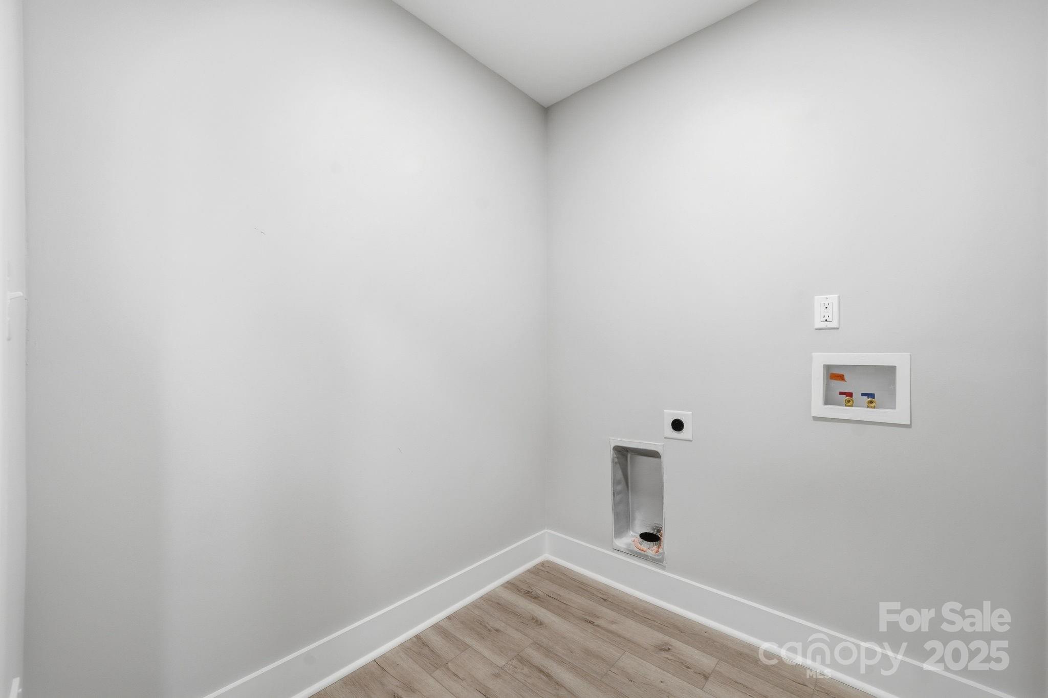 285 Mainsail Road Property Photo 28