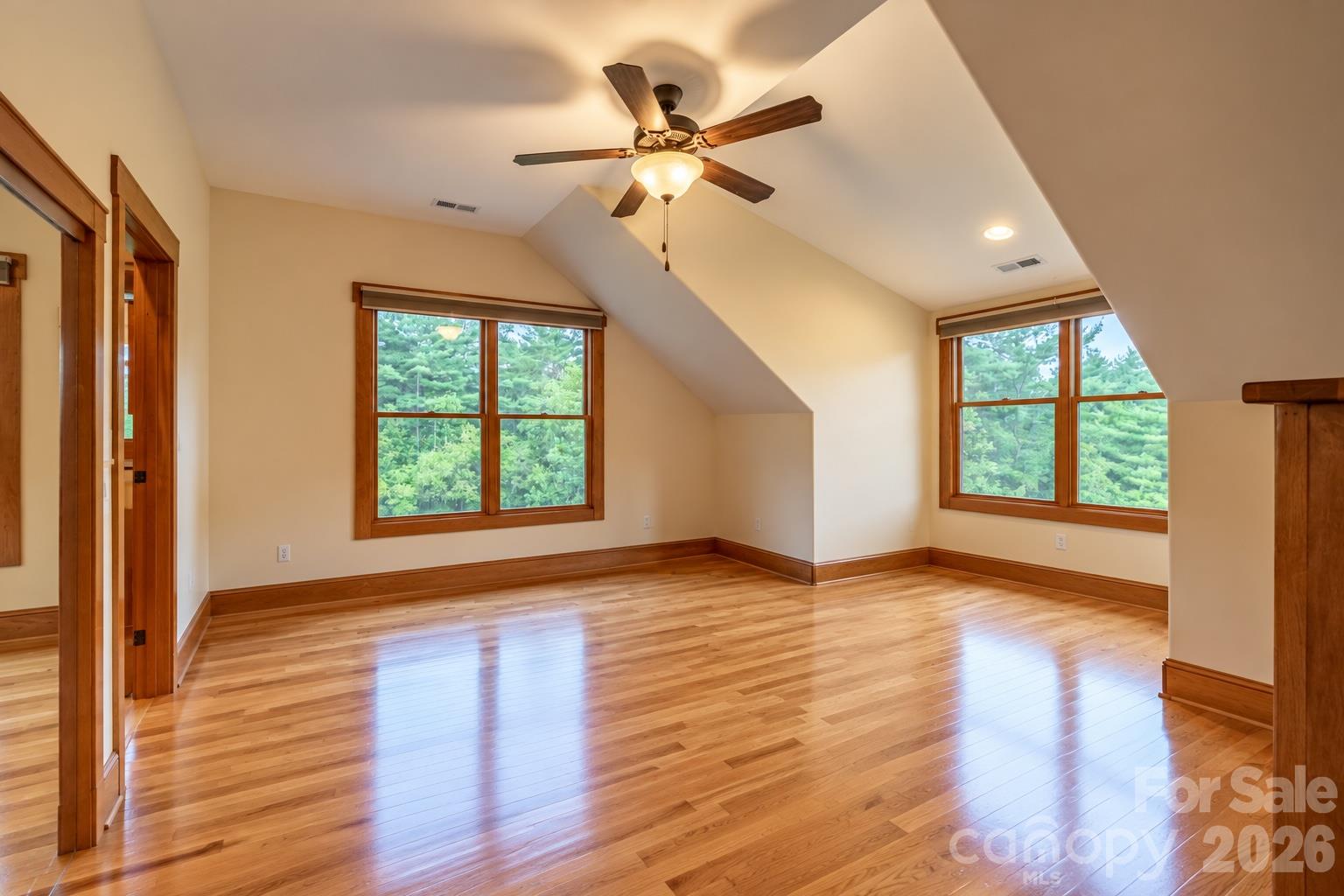 5378 Oak Crest Lane 114/115 Property Photo 32