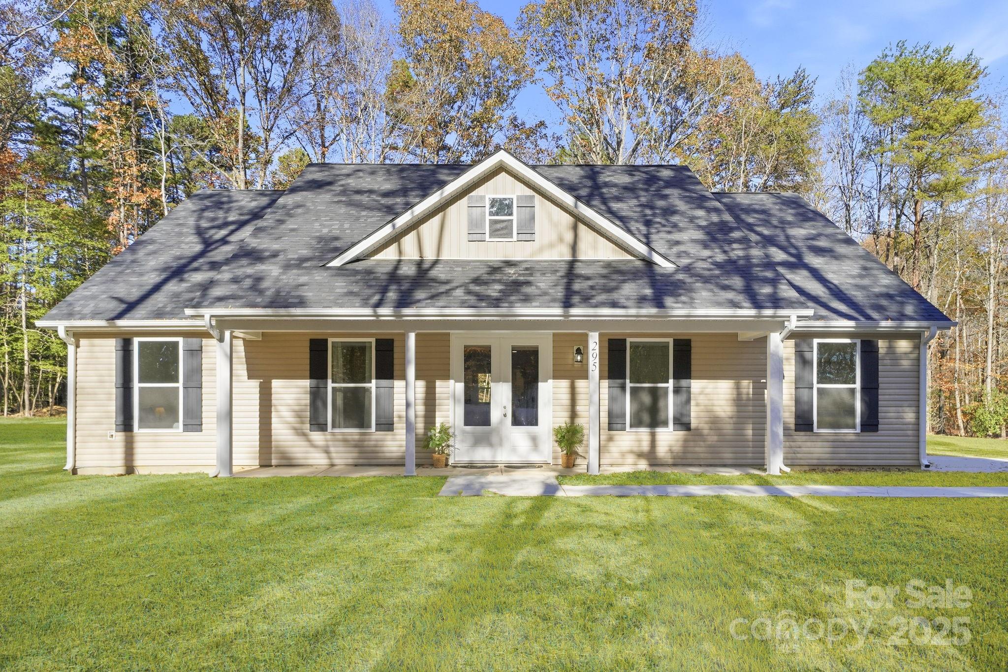 295 Mainsail Road Property Photo 1