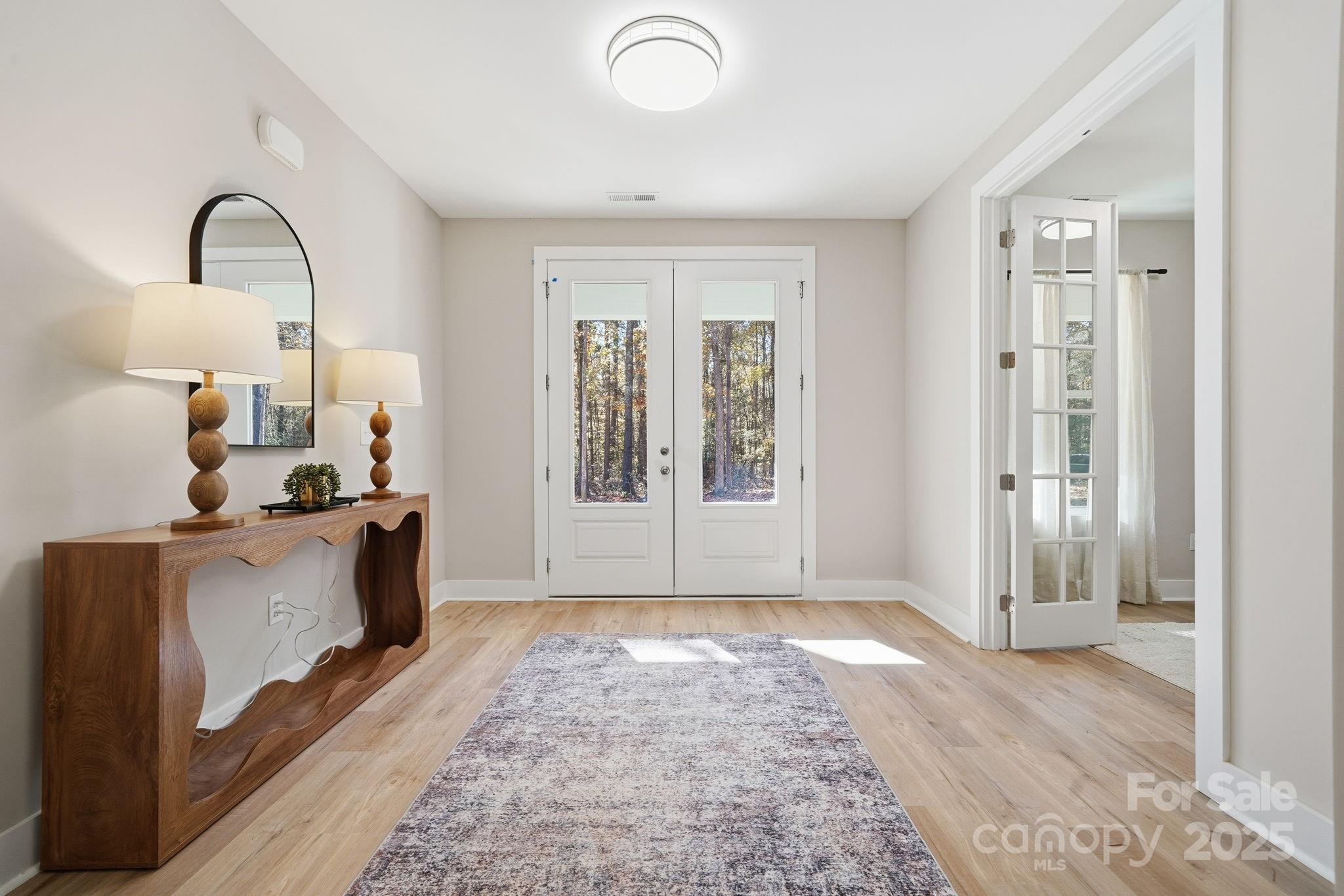 295 Mainsail Road Property Photo 4