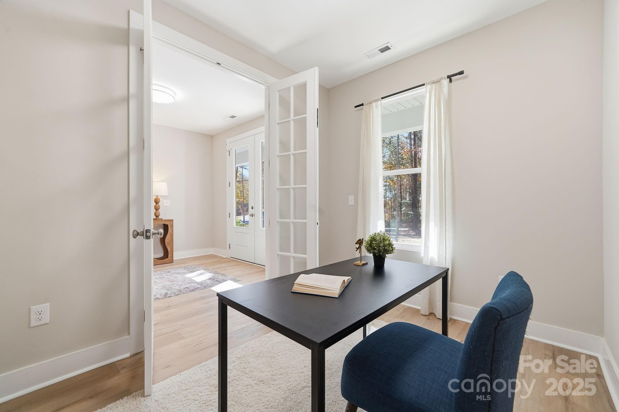 295 Mainsail Road Property Photo 8