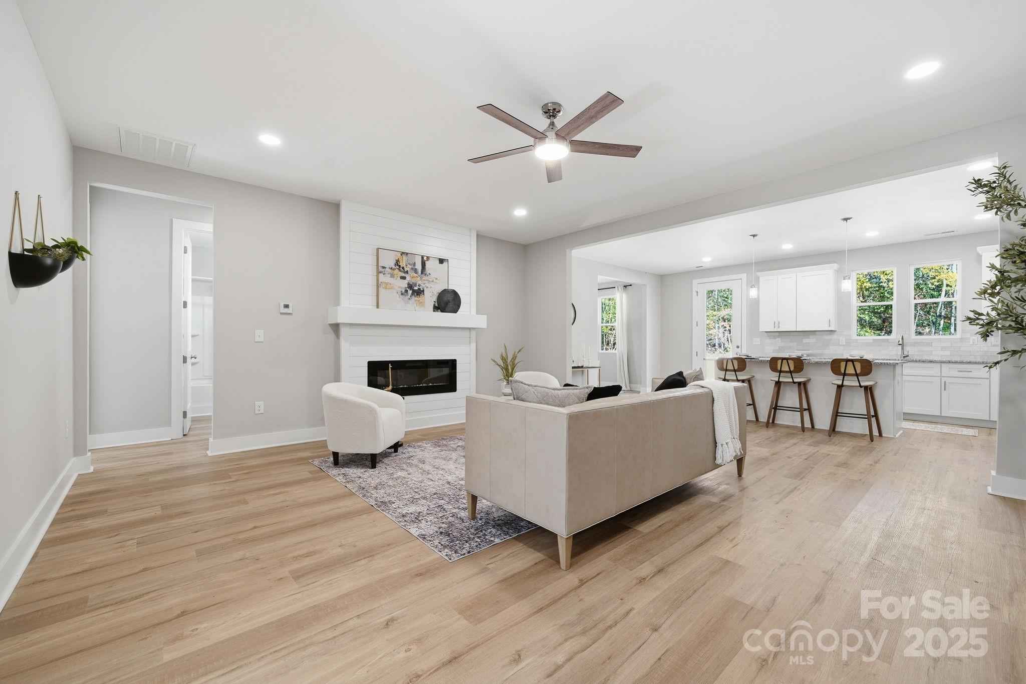 295 Mainsail Road Property Photo 9