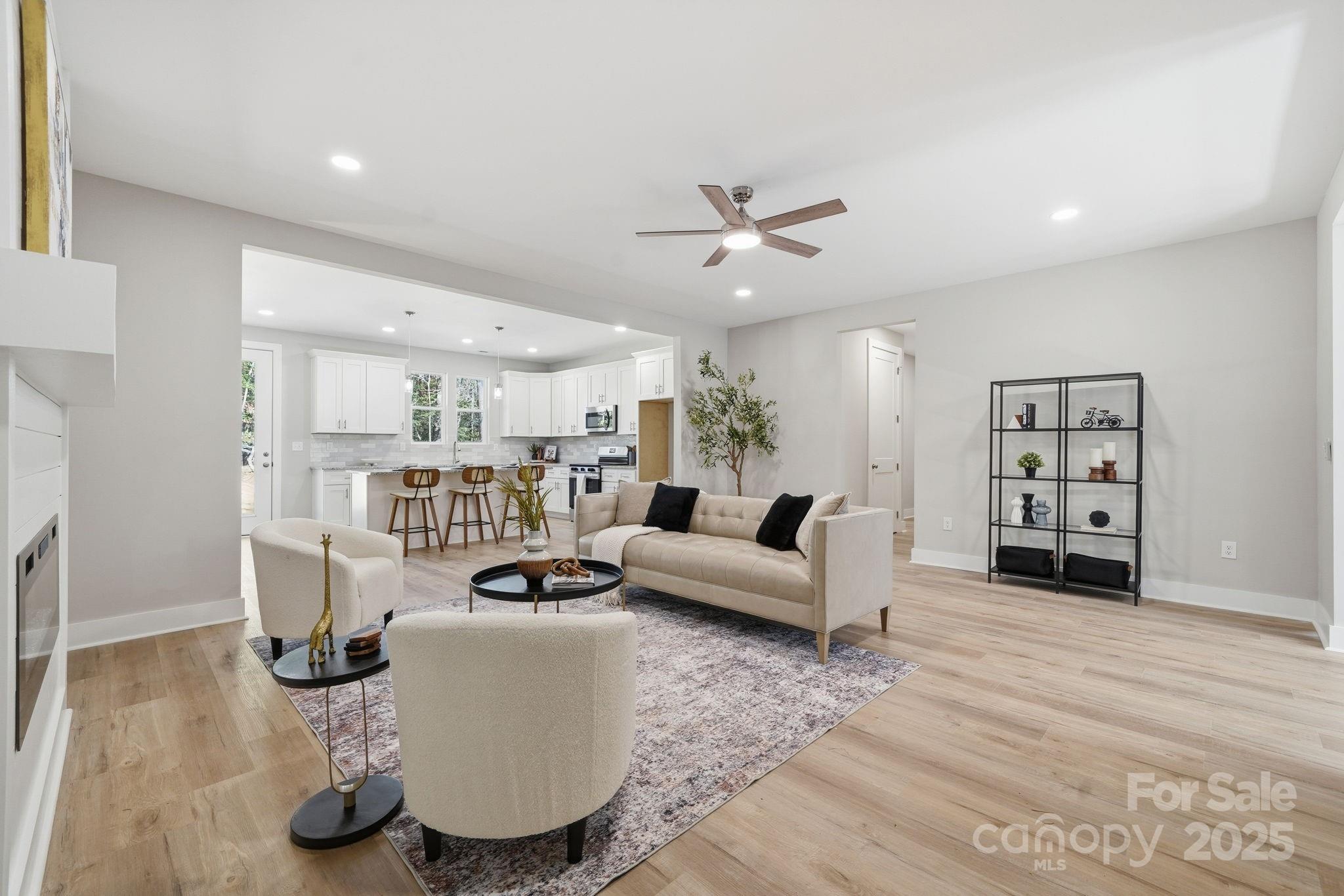 295 Mainsail Road Property Photo 11