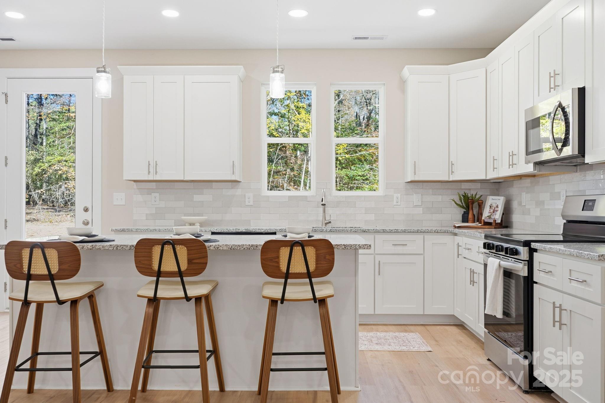 295 Mainsail Road Property Photo 17