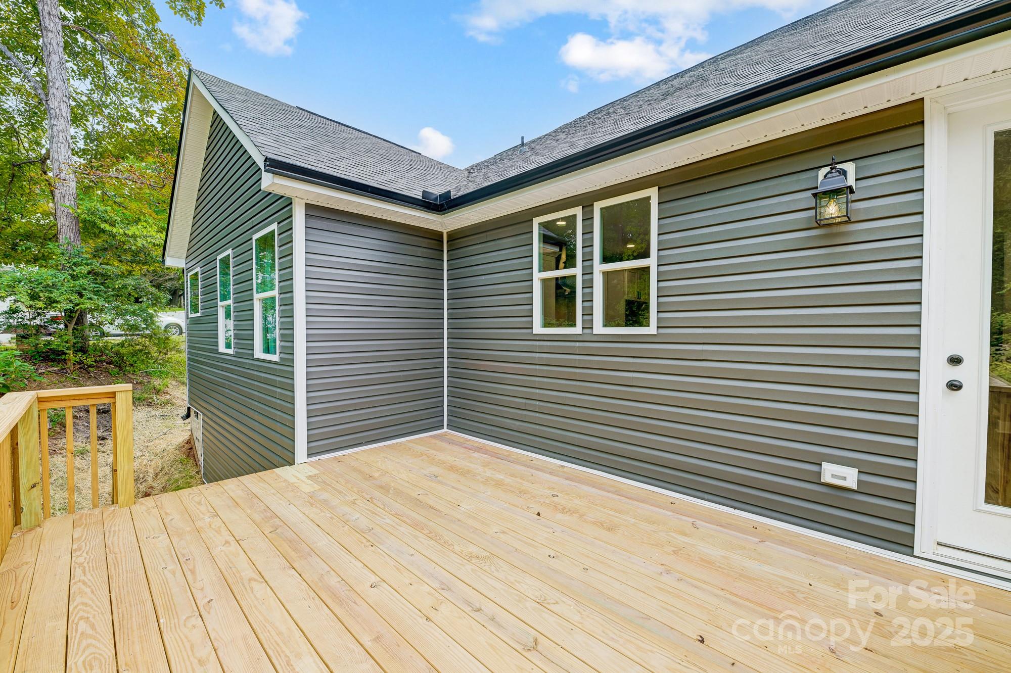 295 Mainsail Road Property Photo 47