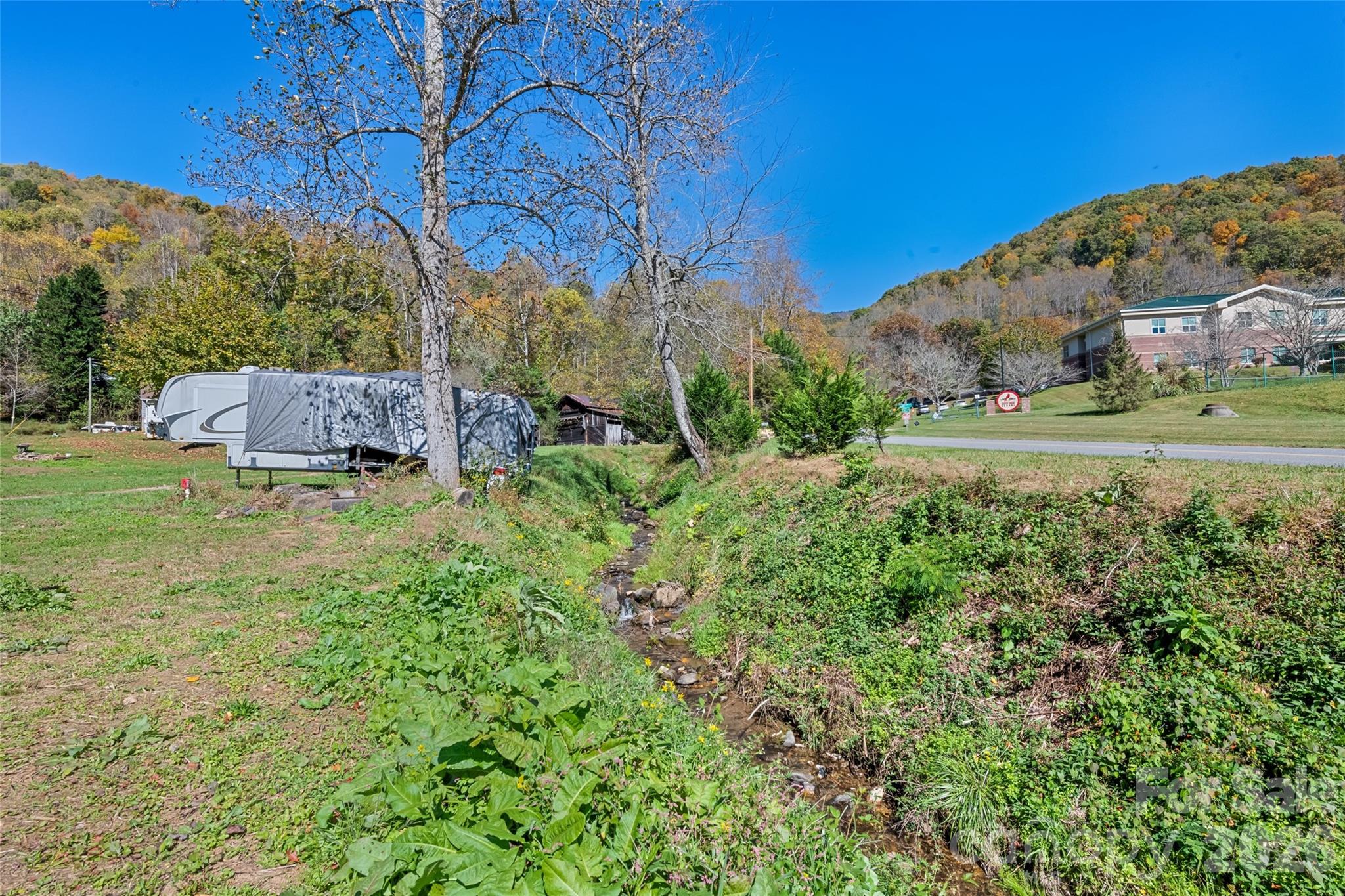 505 Parris Branch Road Property Photo 1