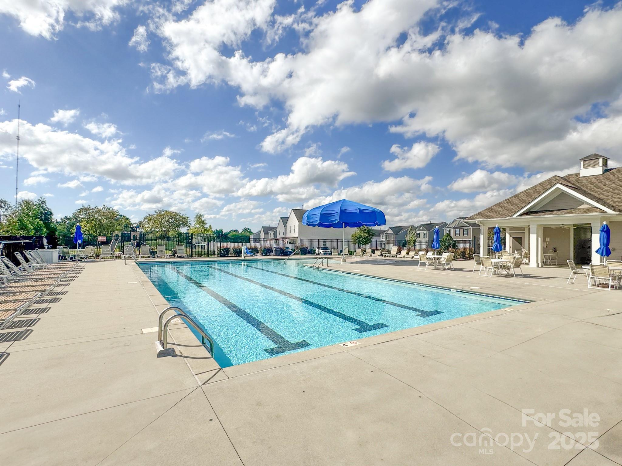 2422 Sugar Court Property Photo 29