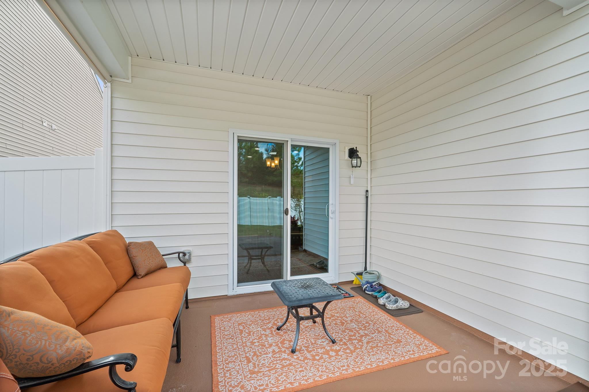 2422 Sugar Court Property Photo 33