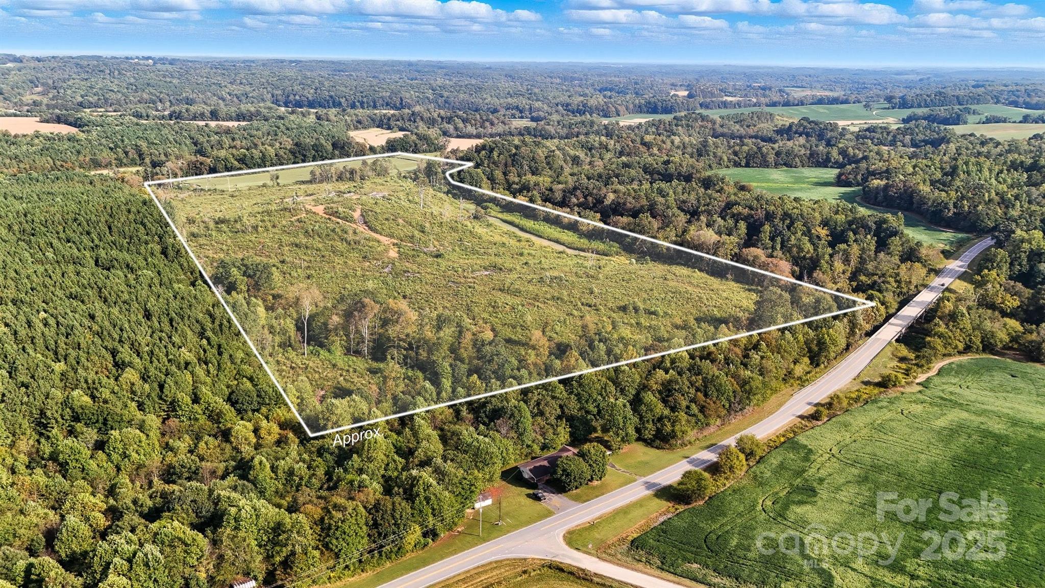 00 Harmony Highway Property Photo 1