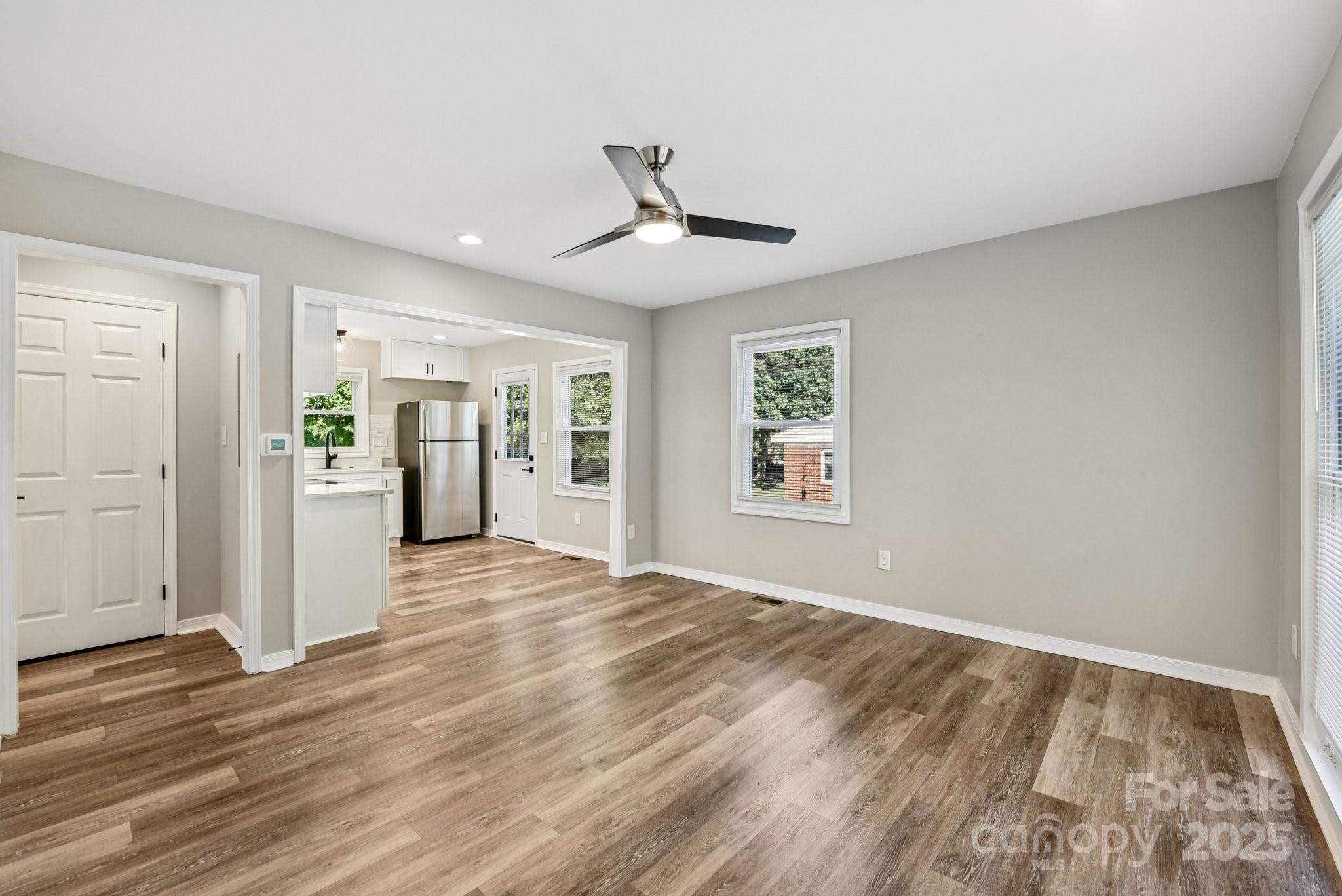 3209 Eastwood Drive Property Photo 6