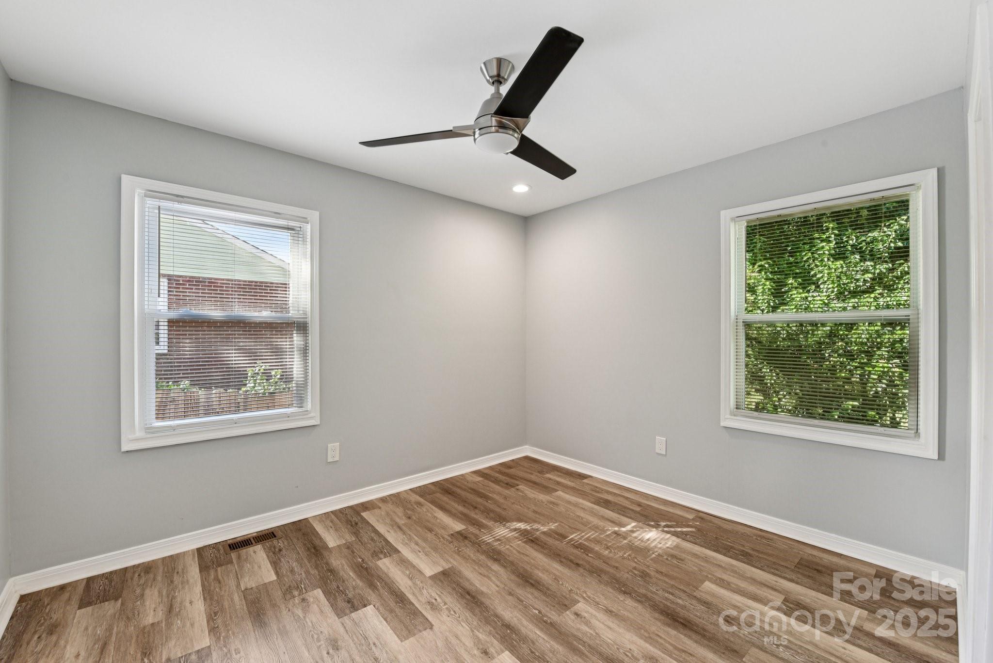 3209 Eastwood Drive Property Photo 15