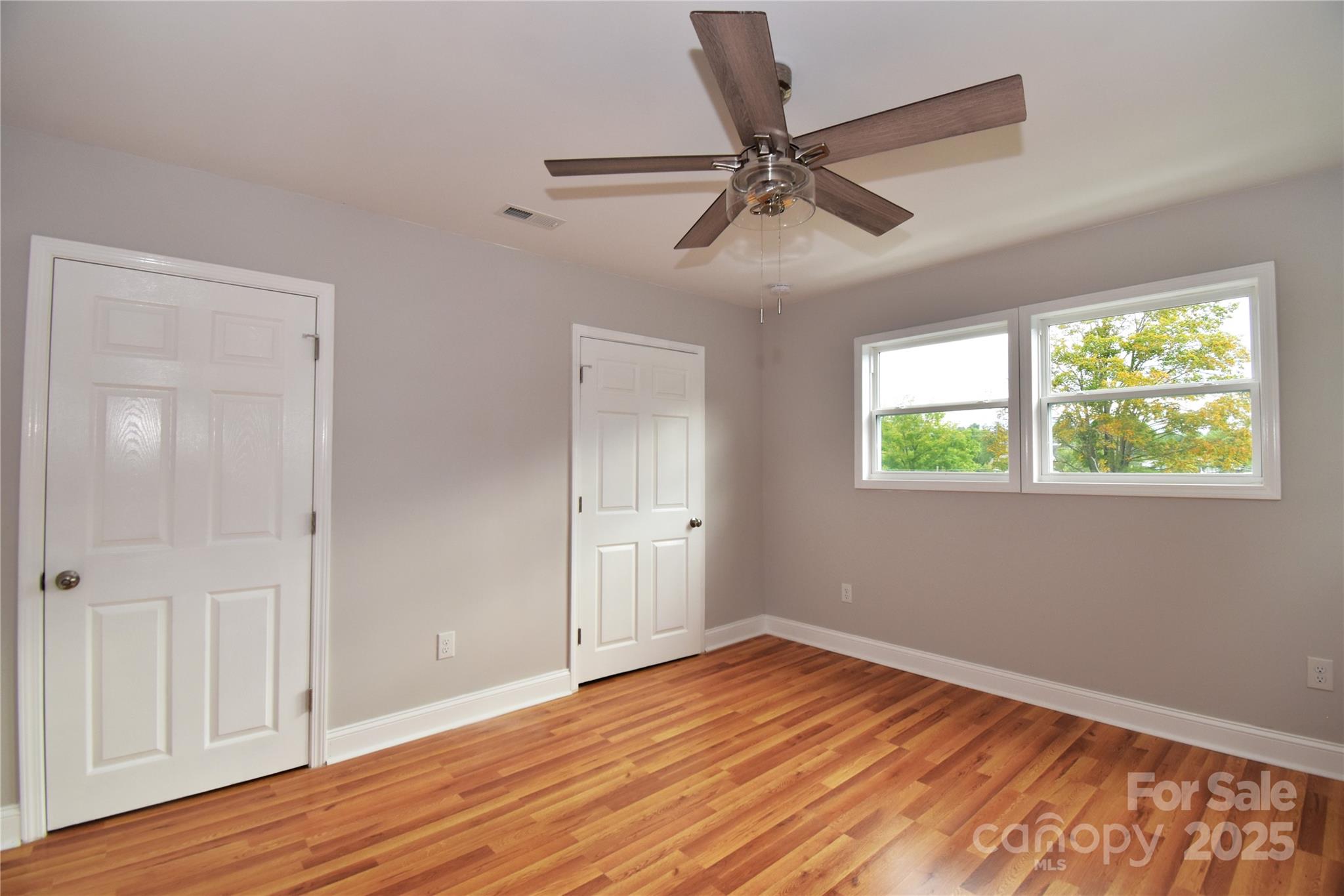 223 N Main Street Property Photo 16