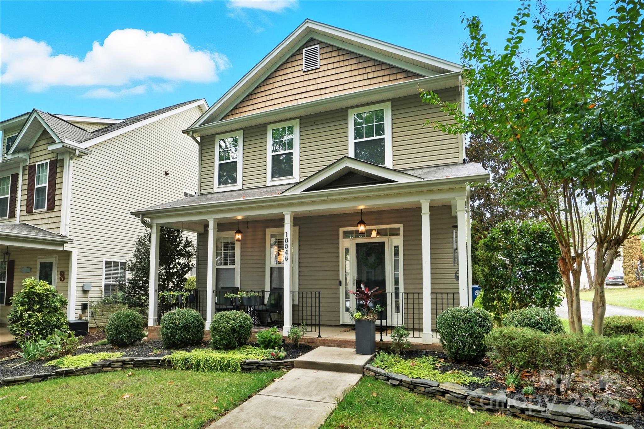 10048 Switchyard Drive Property Photo 3