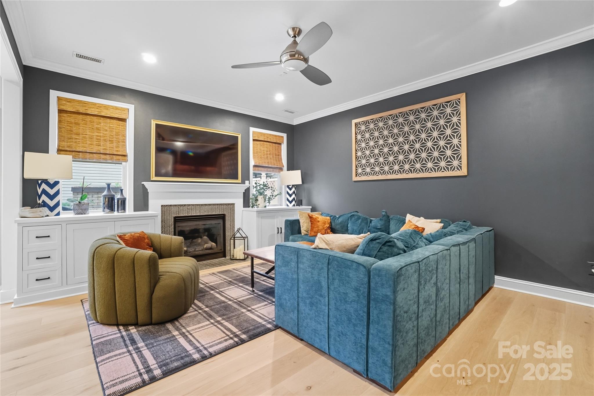 10048 Switchyard Drive Property Photo 6