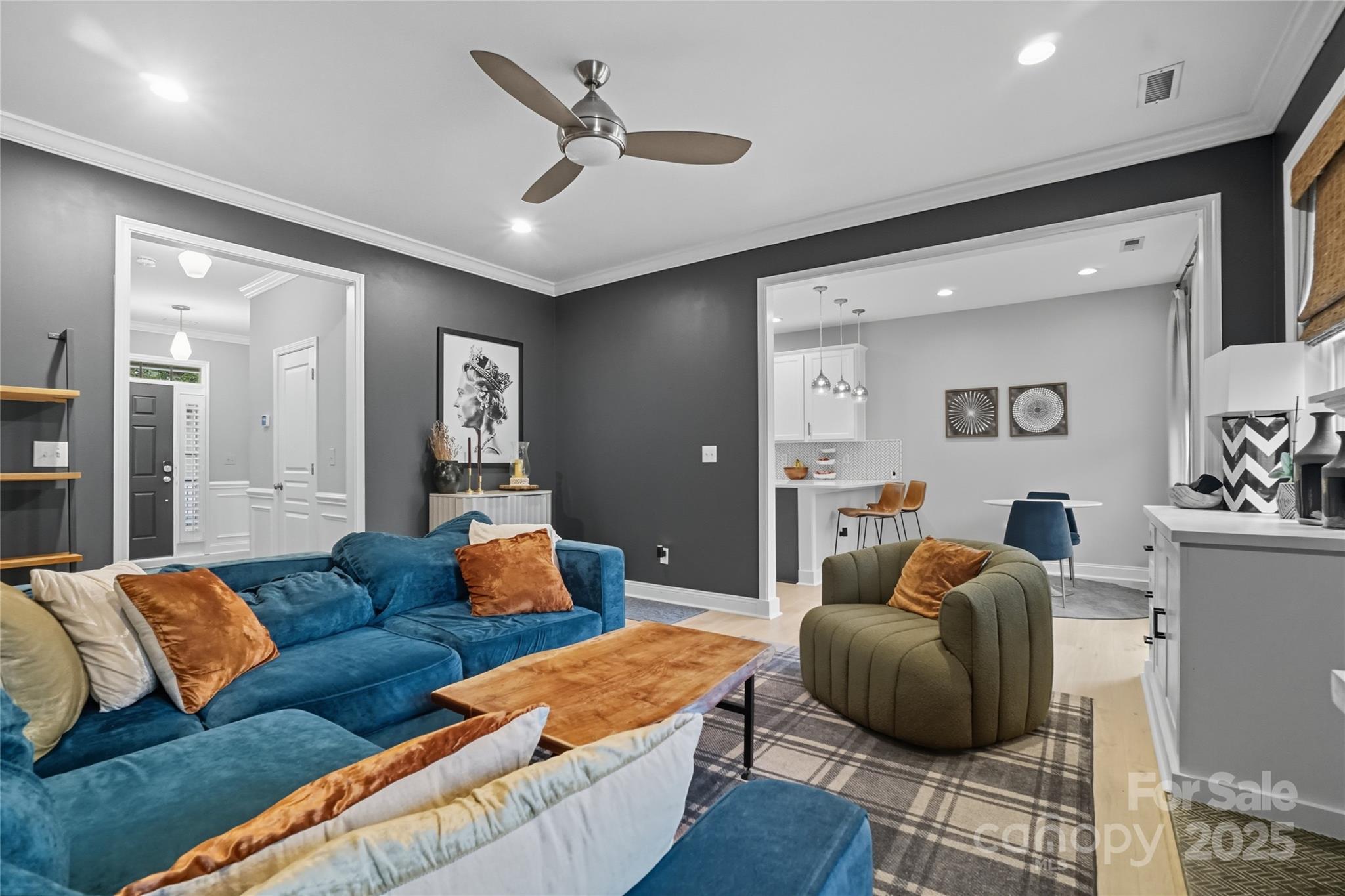 10048 Switchyard Drive Property Photo 10