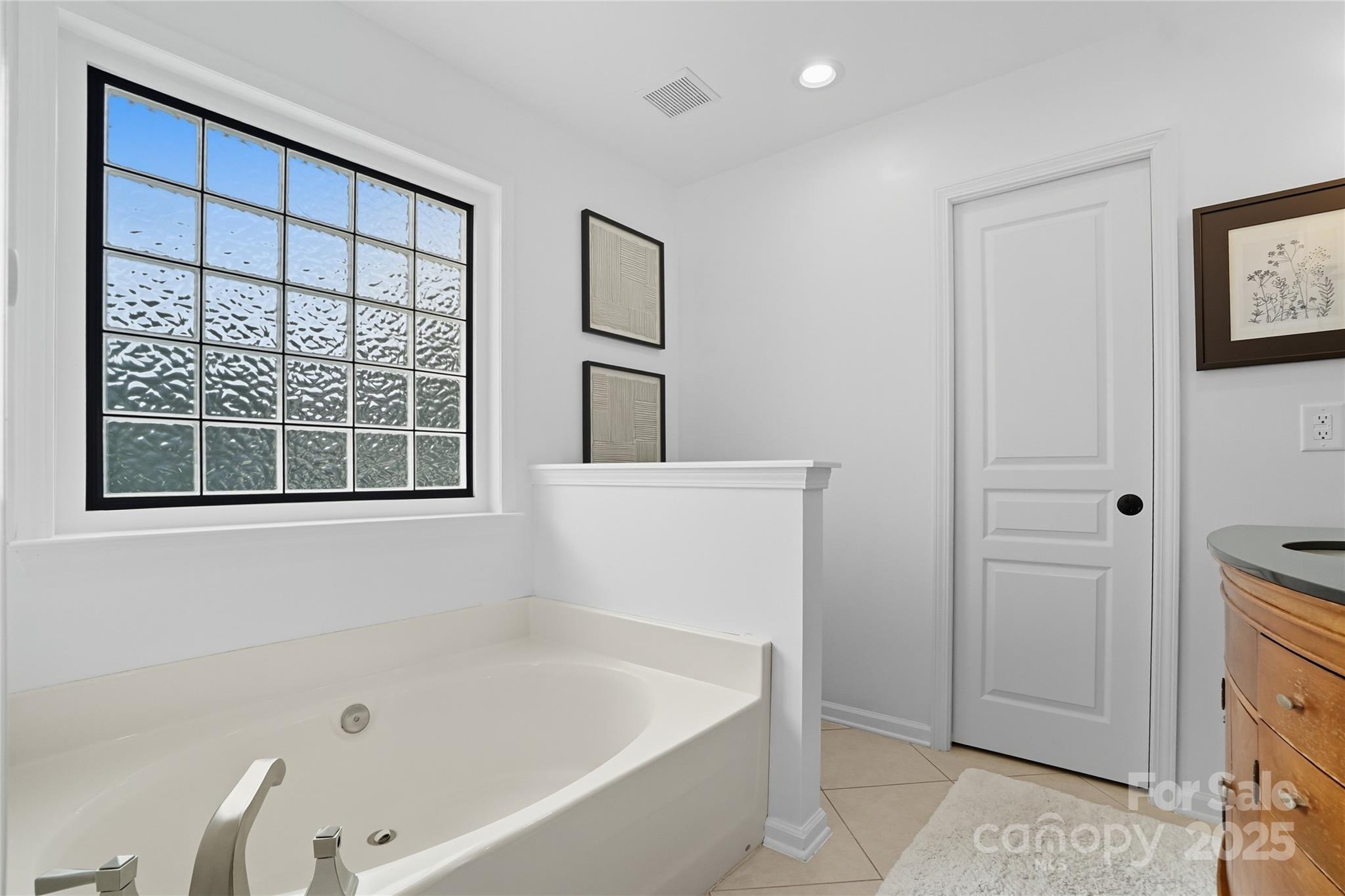 10048 Switchyard Drive Property Photo 25