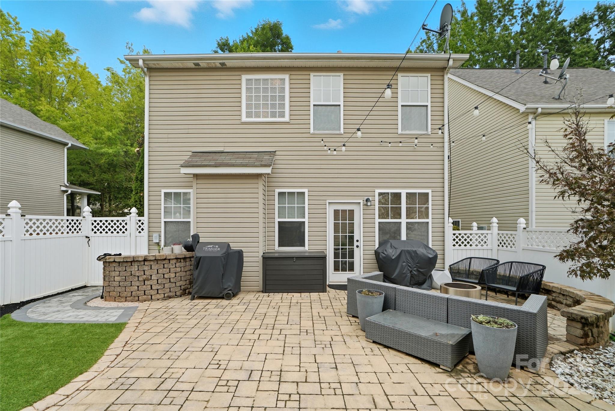 10048 Switchyard Drive Property Photo 32