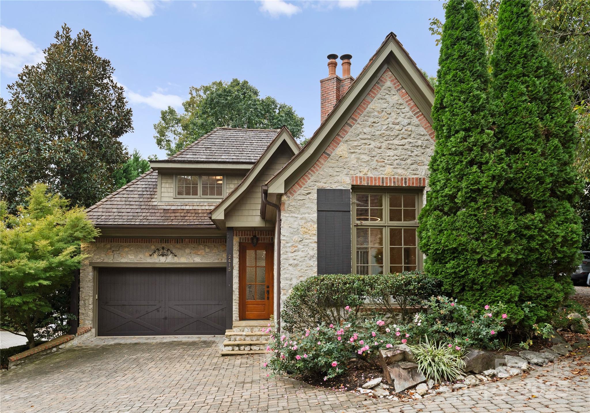 2415 La Maison Drive Property Photo 1