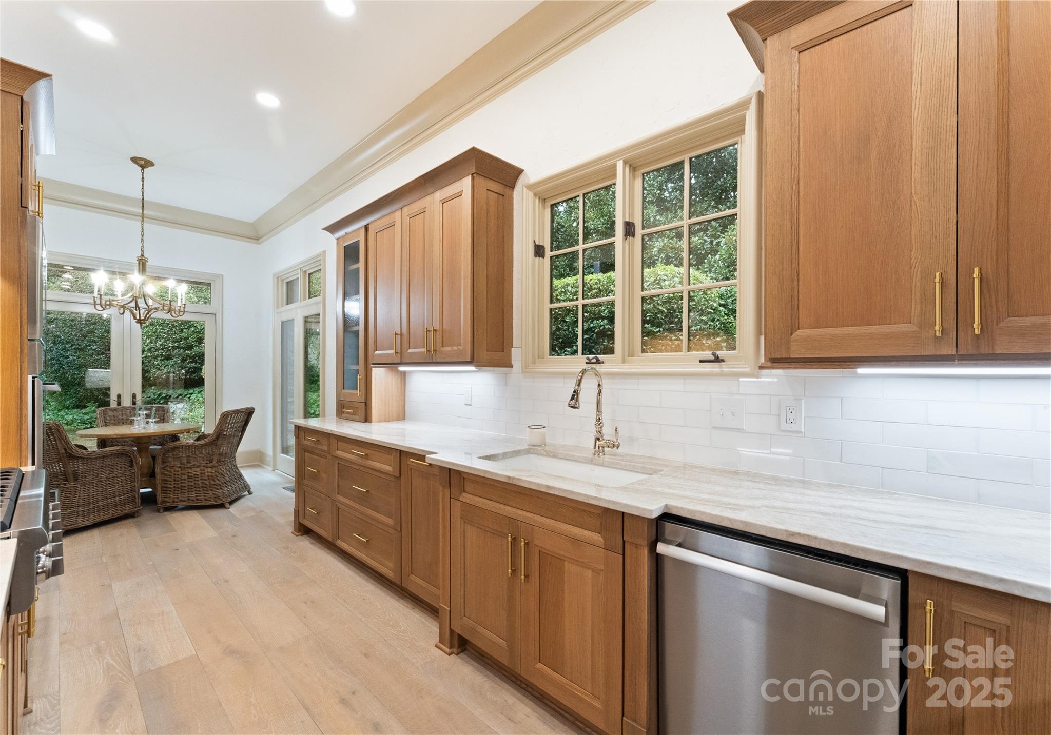 2415 La Maison Drive Property Photo 8