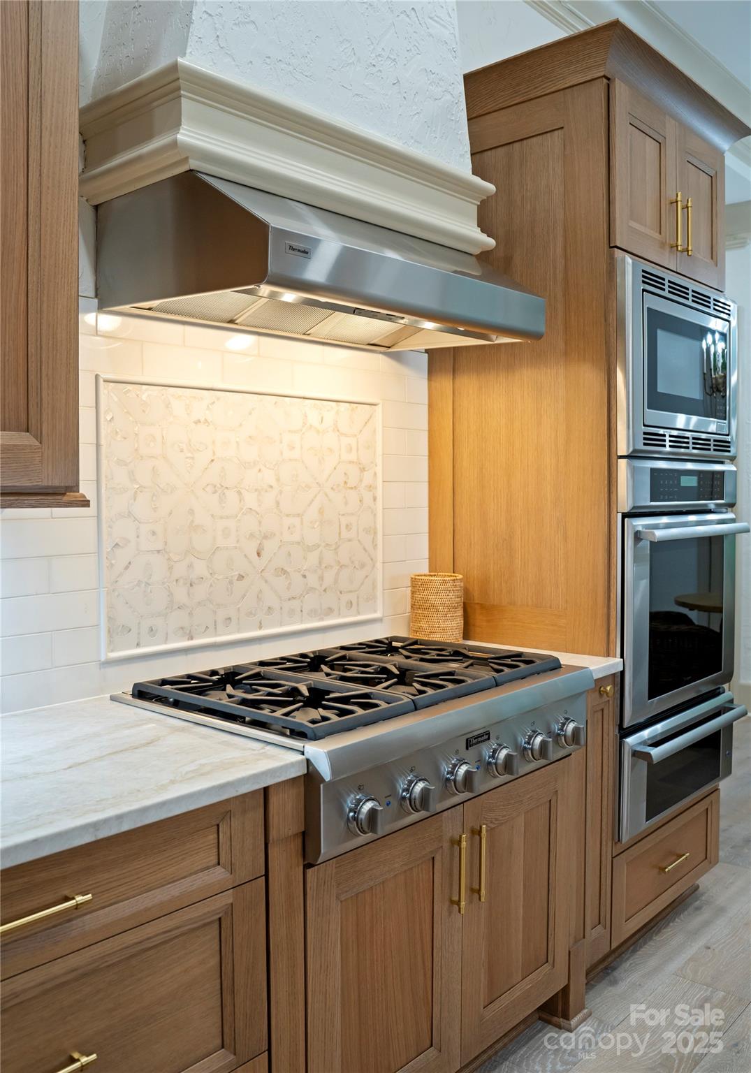 2415 La Maison Drive Property Photo 11