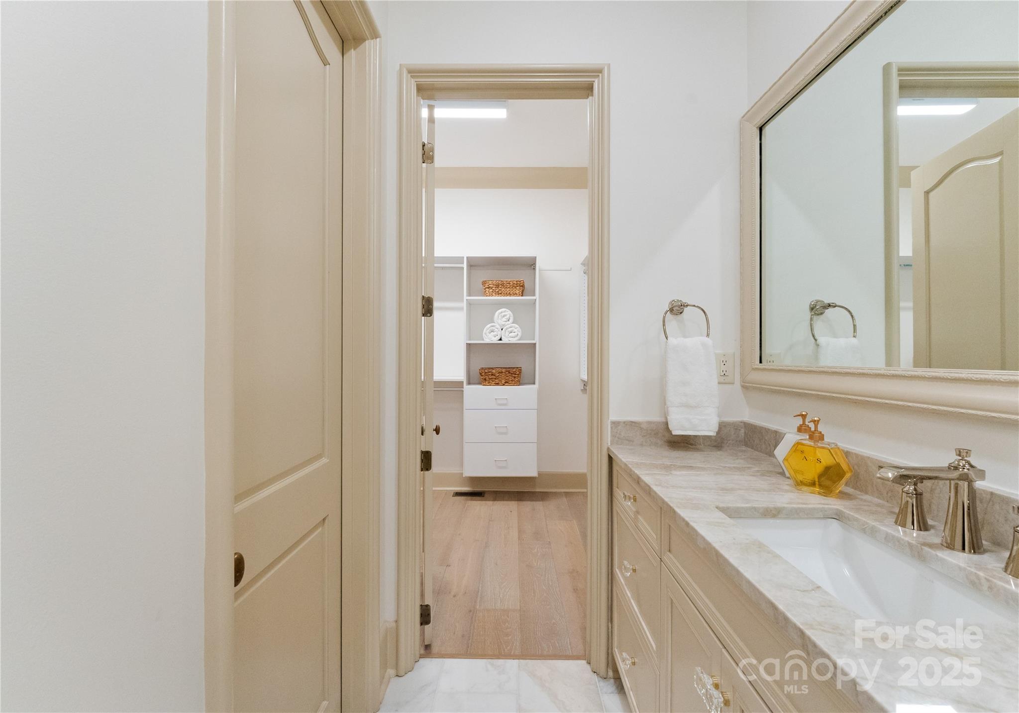 2415 La Maison Drive Property Photo 18