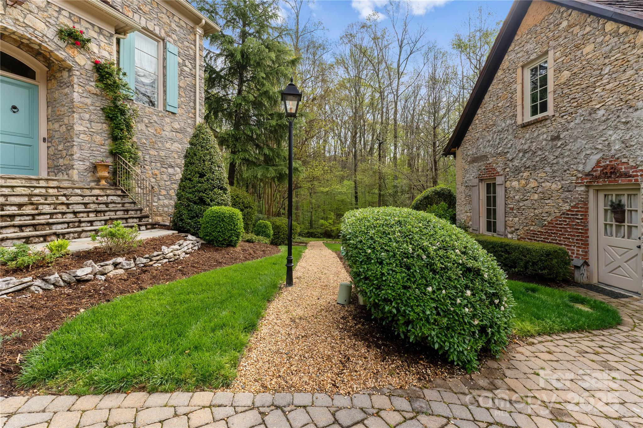 2415 La Maison Drive Property Photo 31