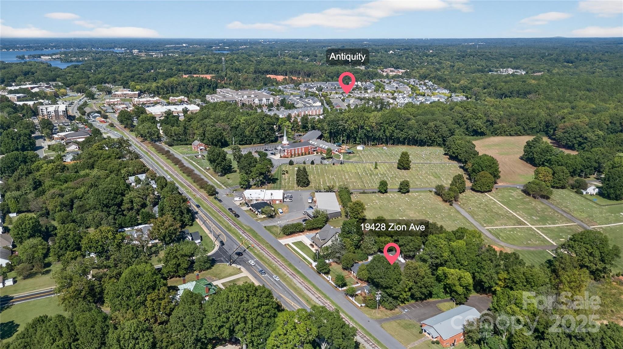 19428 Zion Avenue Property Photo 4