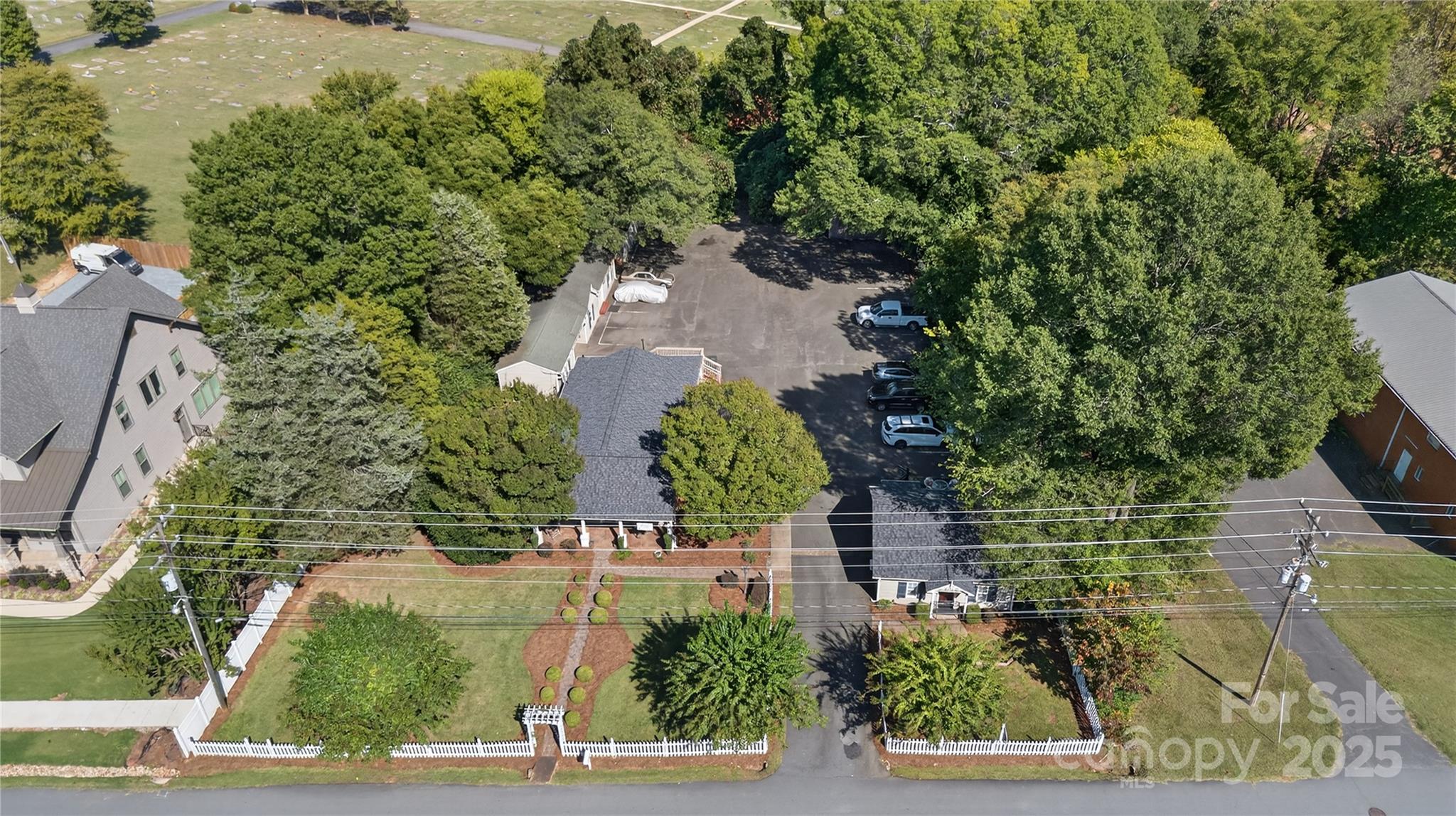 19428 Zion Avenue Property Photo 5