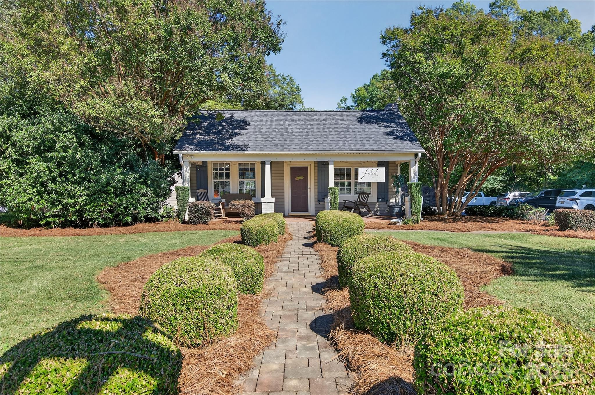 19428 Zion Avenue Property Photo 6